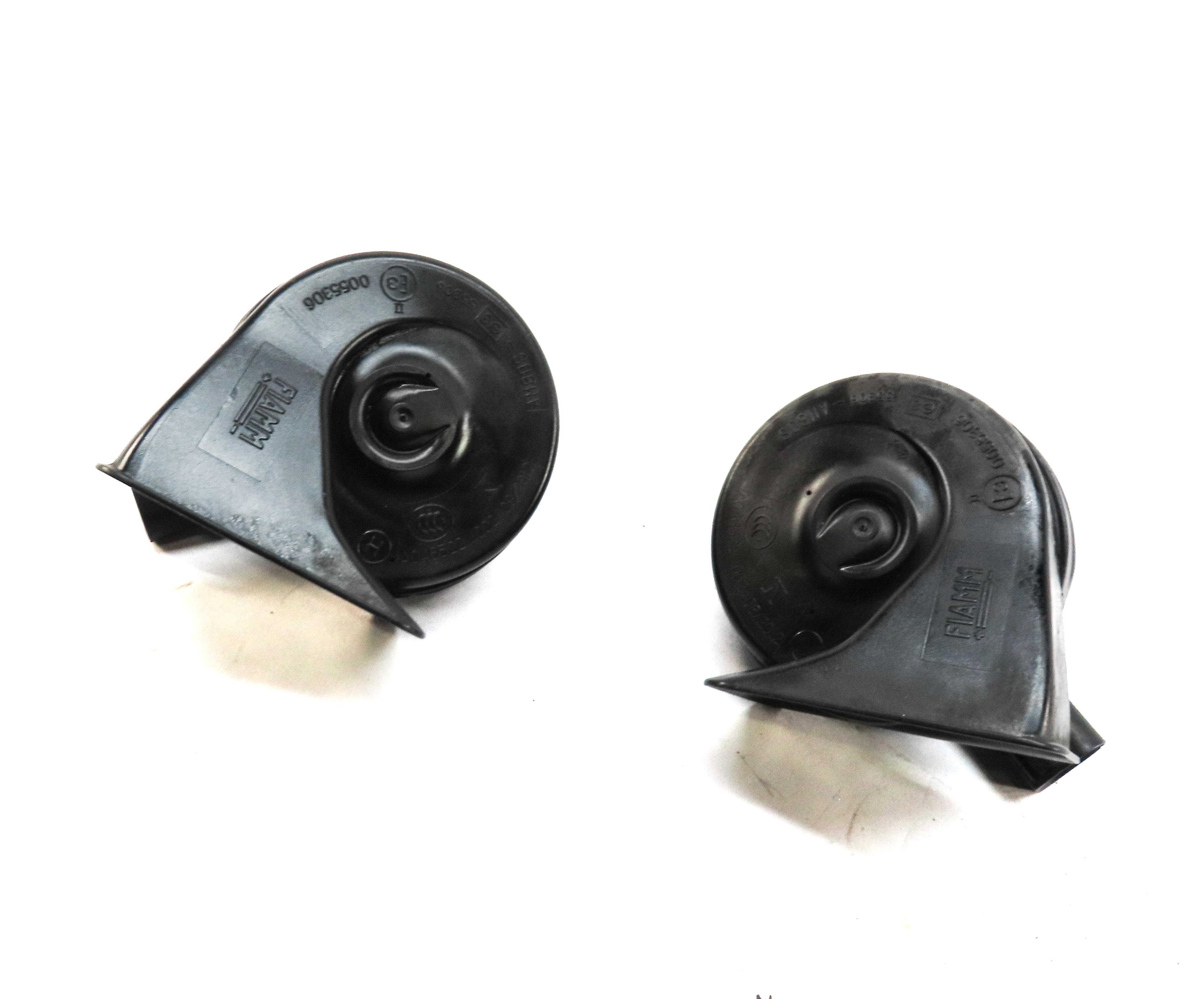 14-17 MERCEDES B250 CLA250 GLA250 (C117 W117 W246 X156) HIGH & LOW TONE HORN SET — exact item pictured