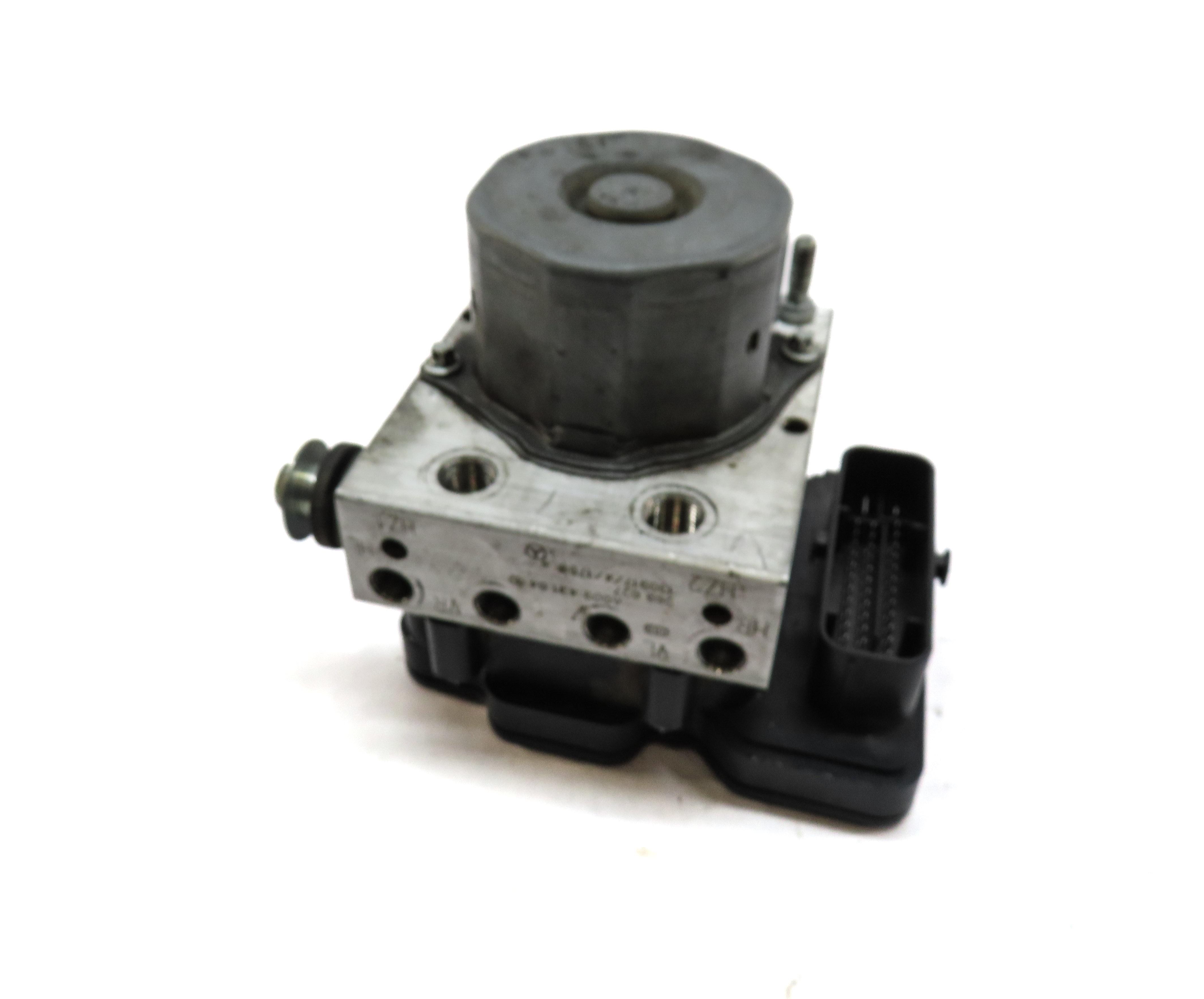 2014-2019 MERCEDES B250 CLA250 (C117 W246) SPORT - ESP ABS BRAKE PUMP w/ MODULE — exact item pictured