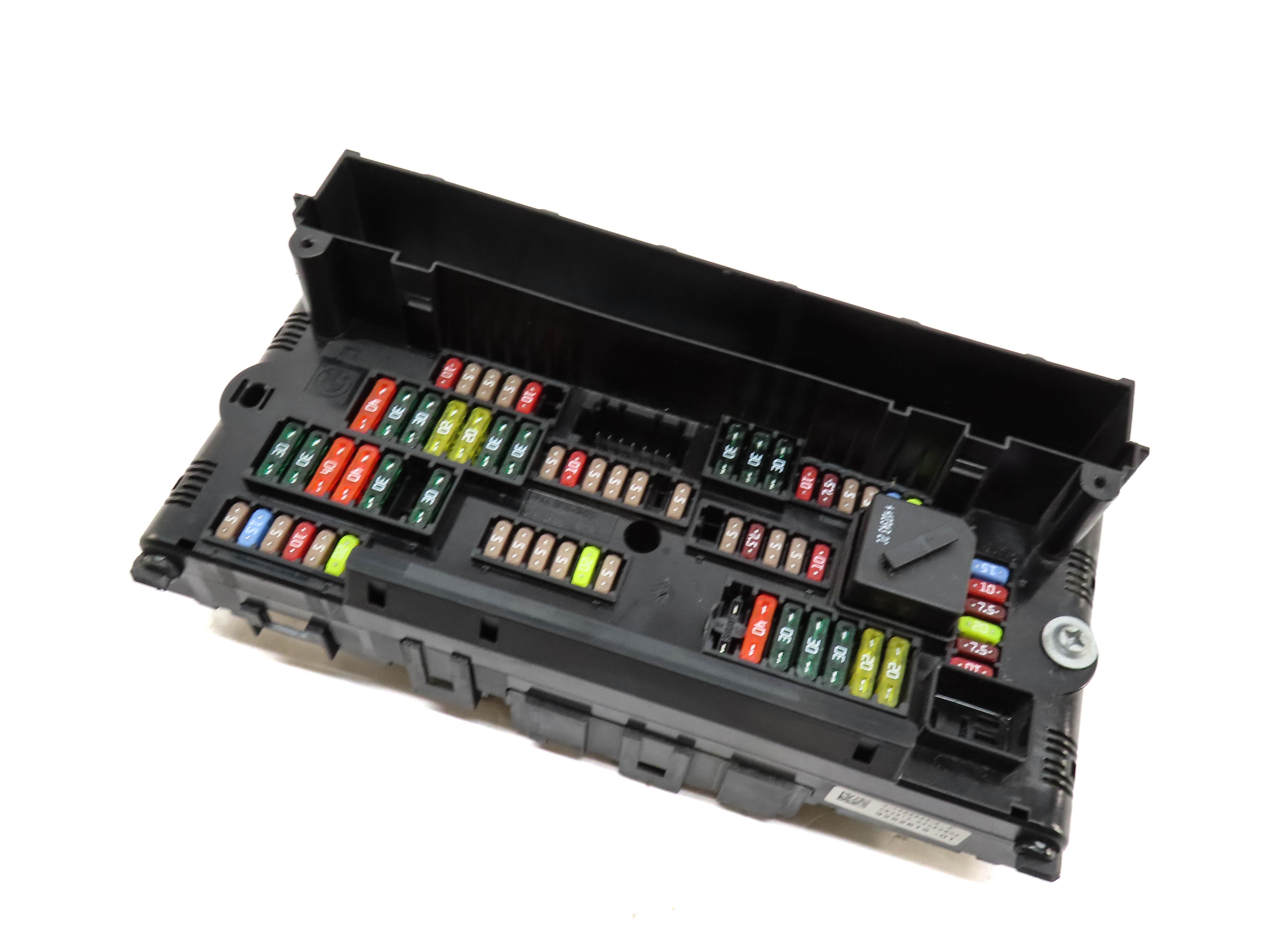 2012-2017 BMW 5 6 7 (F01 F06 F10) FRONT POWER DISTRIBUTION RELAY FUSE BOX — exact item pictured