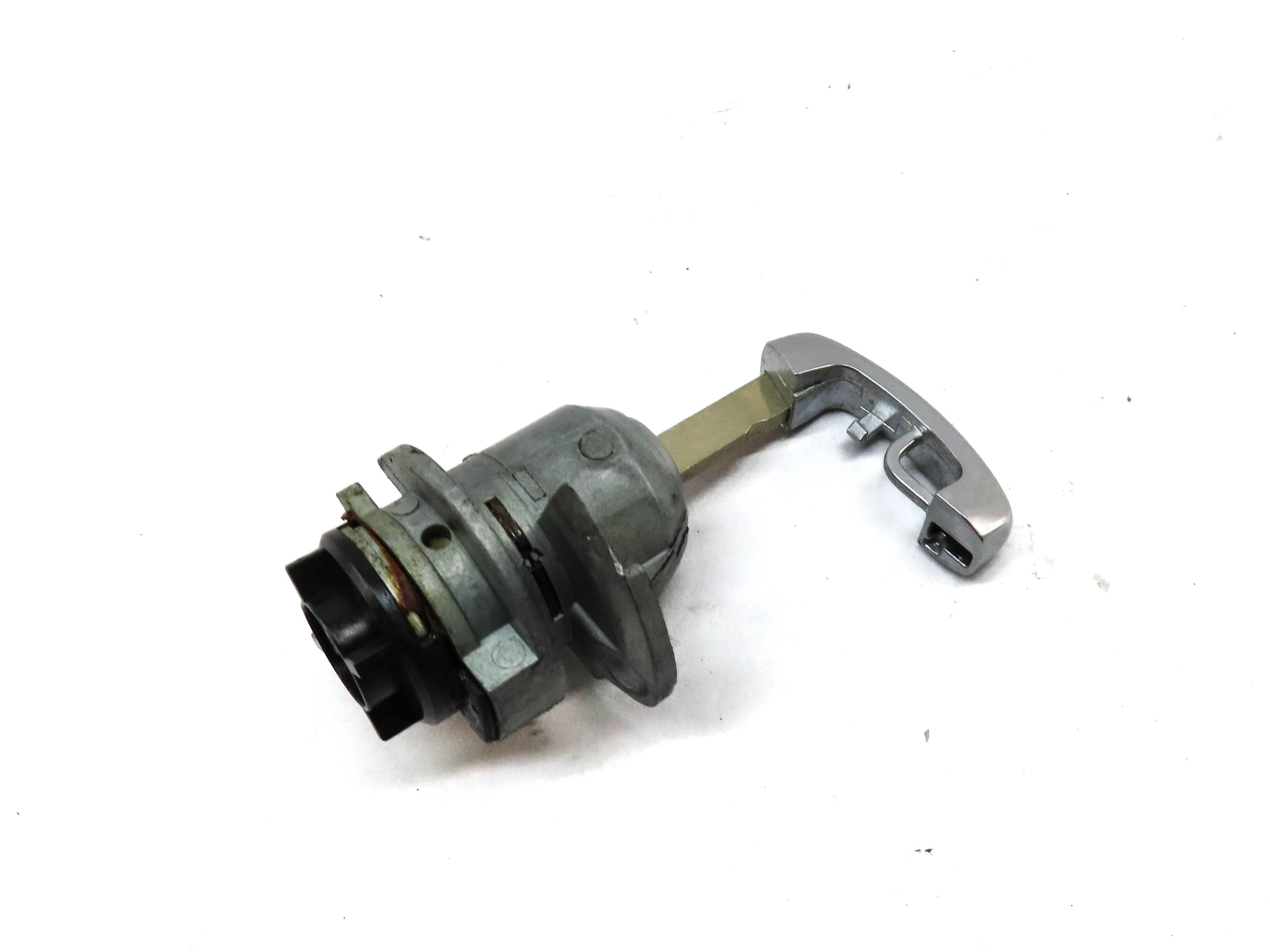 2013 BMW 640i GRAN COUPE (F06) FRONT LEFT DRIVER DOOR LOCK CYLINDER w/ KEY — exact item pictured