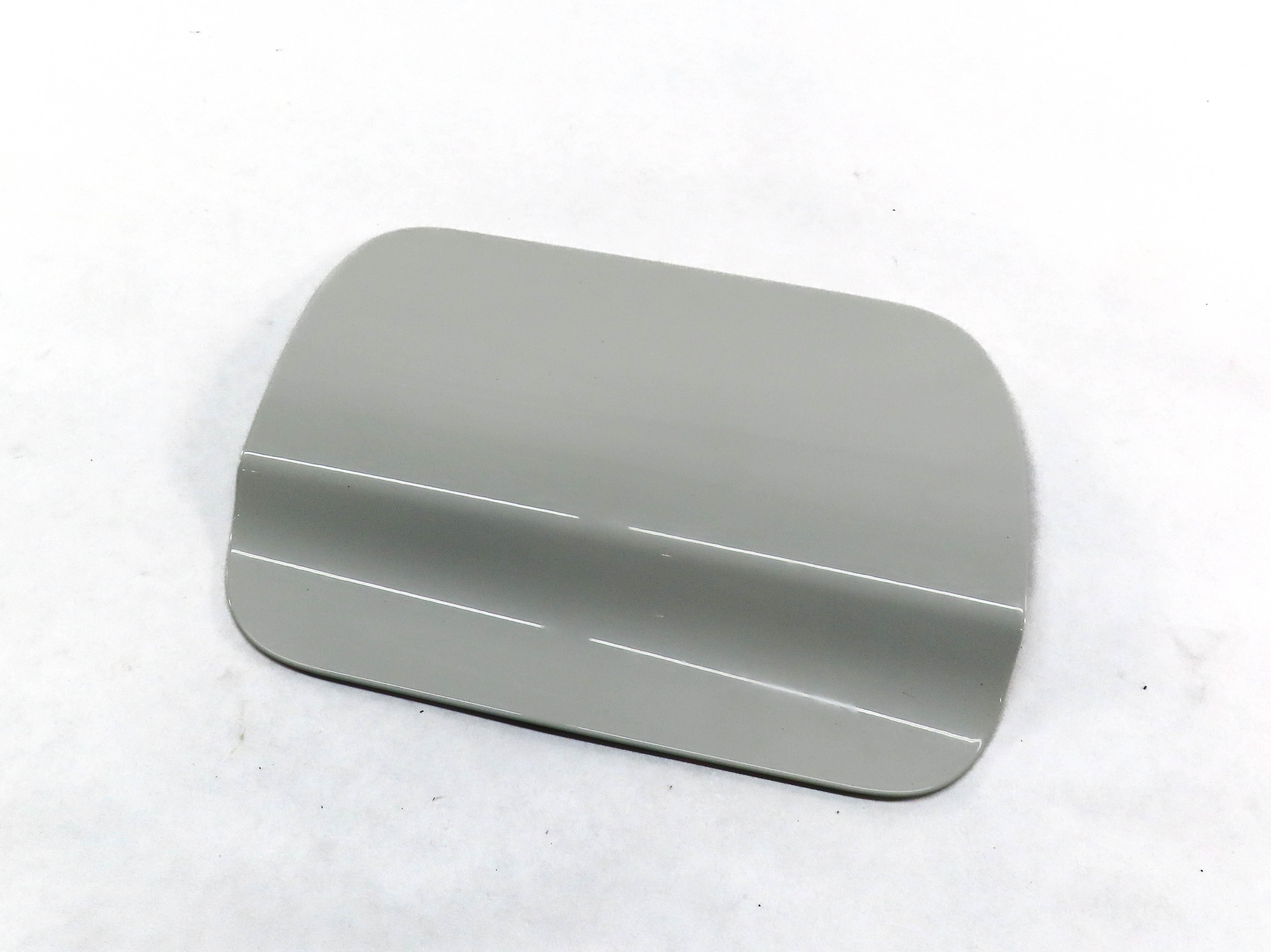 13-19 BMW 640i 650i M6 (F06) GRAN COUPE FUEL TANK DOOR LID COVER TRIM (WHITE) — exact item pictured