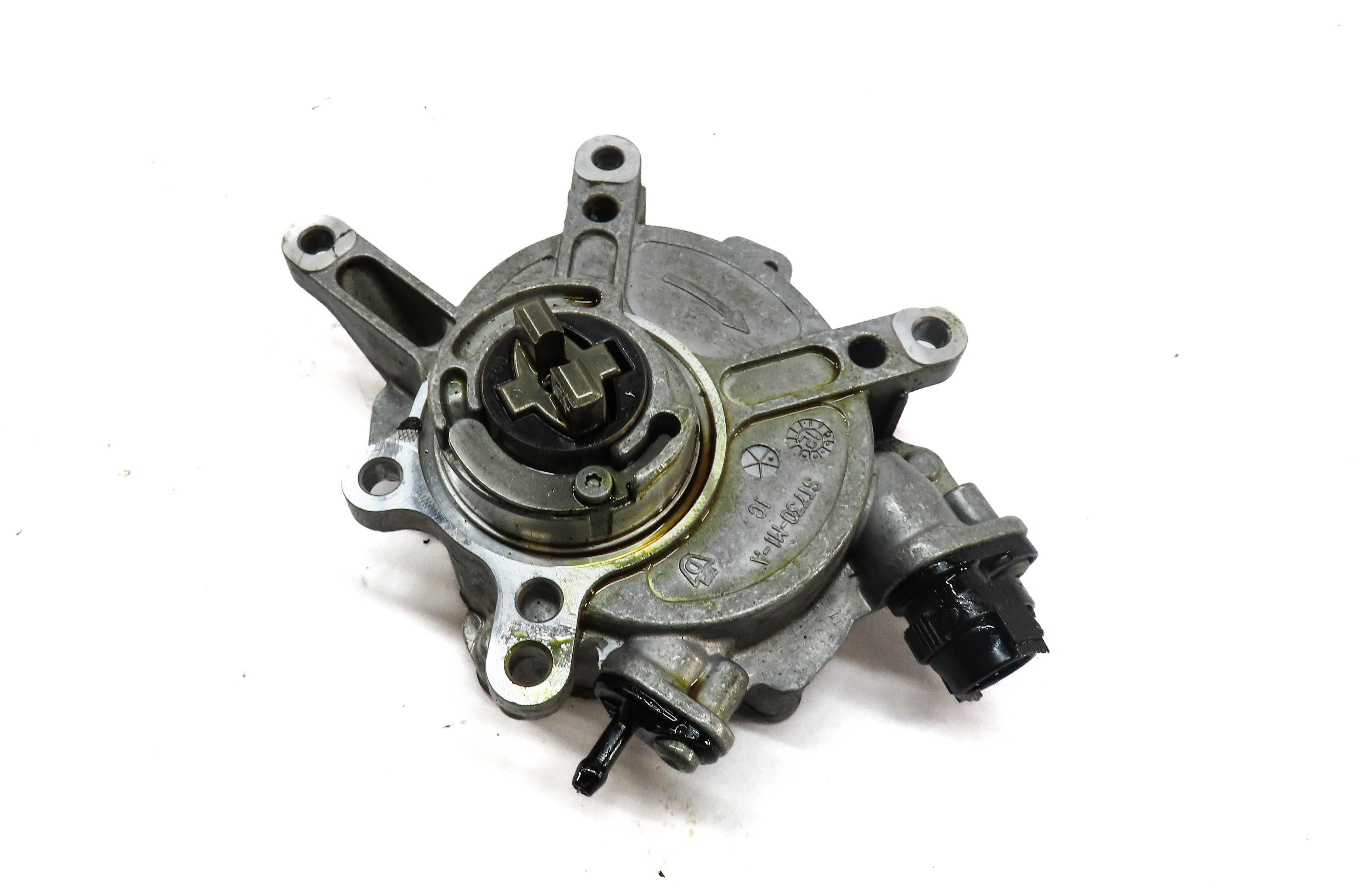 11-20 MERCEDES CL550 GL450 GL550 ML350 ML550 S400 S550 S600 SL550 - VACUUM PUMP — exact item pictured