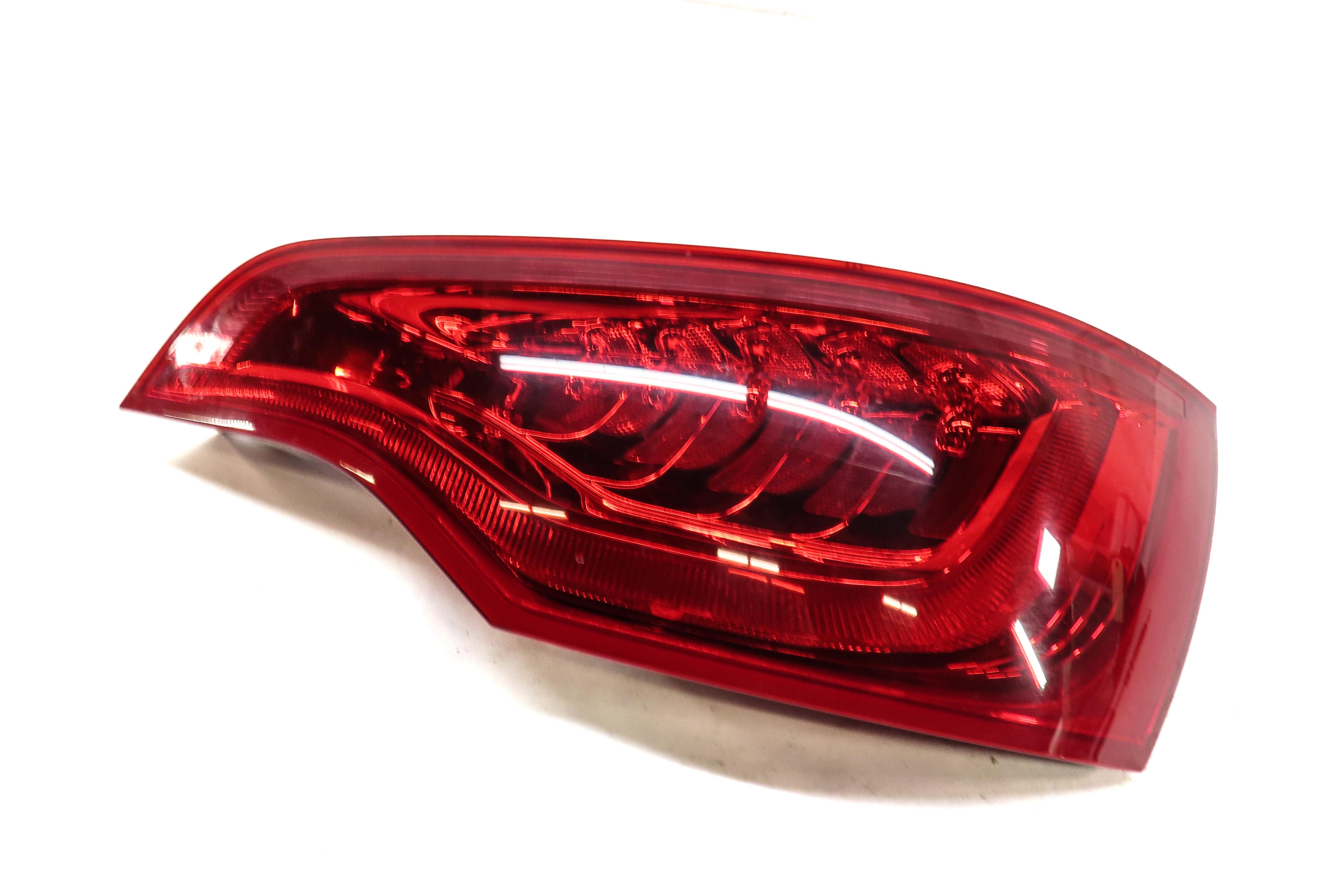 2010-2015 AUDI Q7 (4L) RIGHT PASSENGER REAR TAILLIGHT BRAKE LIGHT LAMP (LED) — exact item pictured