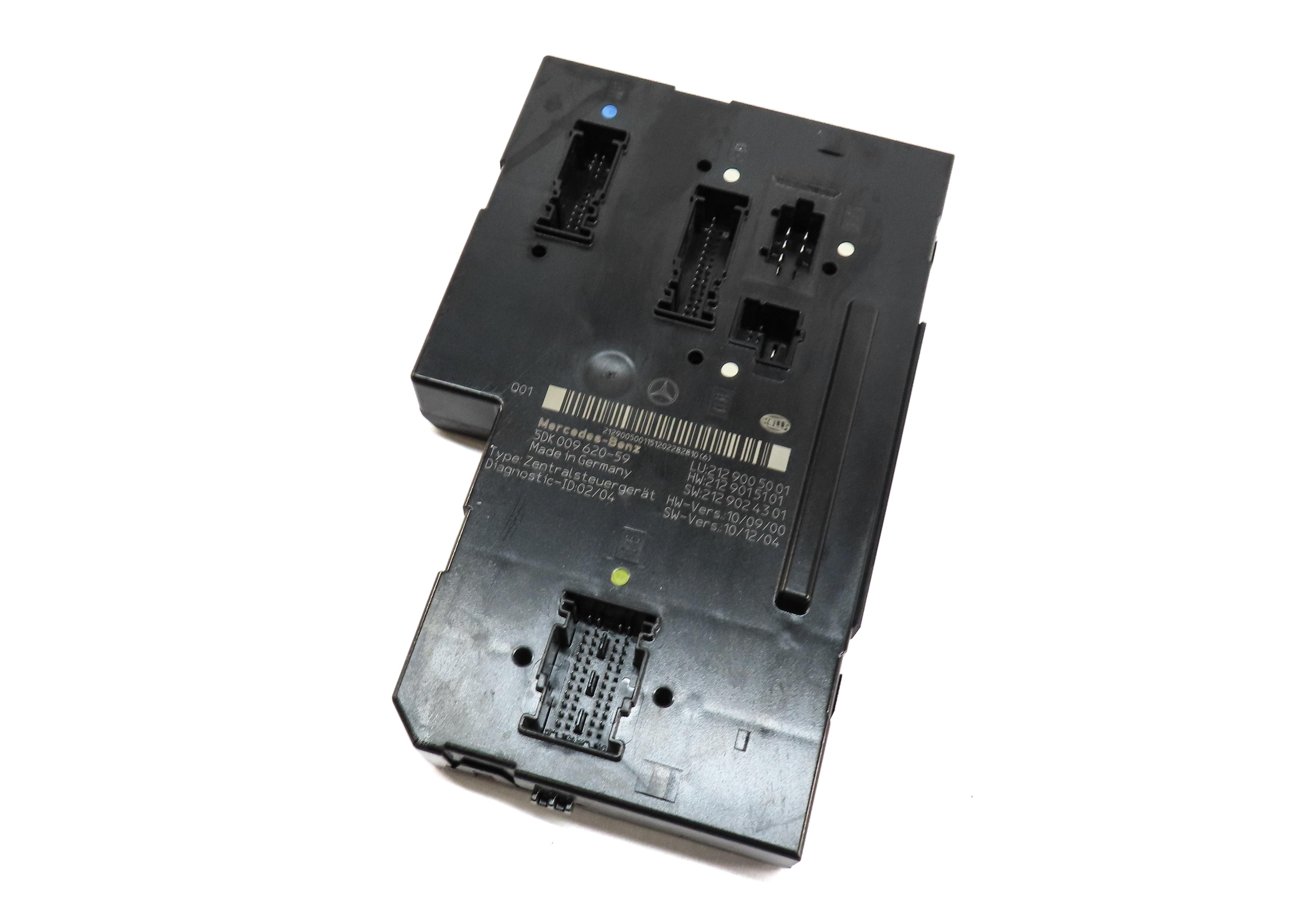 11-12 MERCEDES E350 E550 CLS550 (W212 W218) REAR SIGNAL ACQUISITION MODULE SAM — exact item pictured