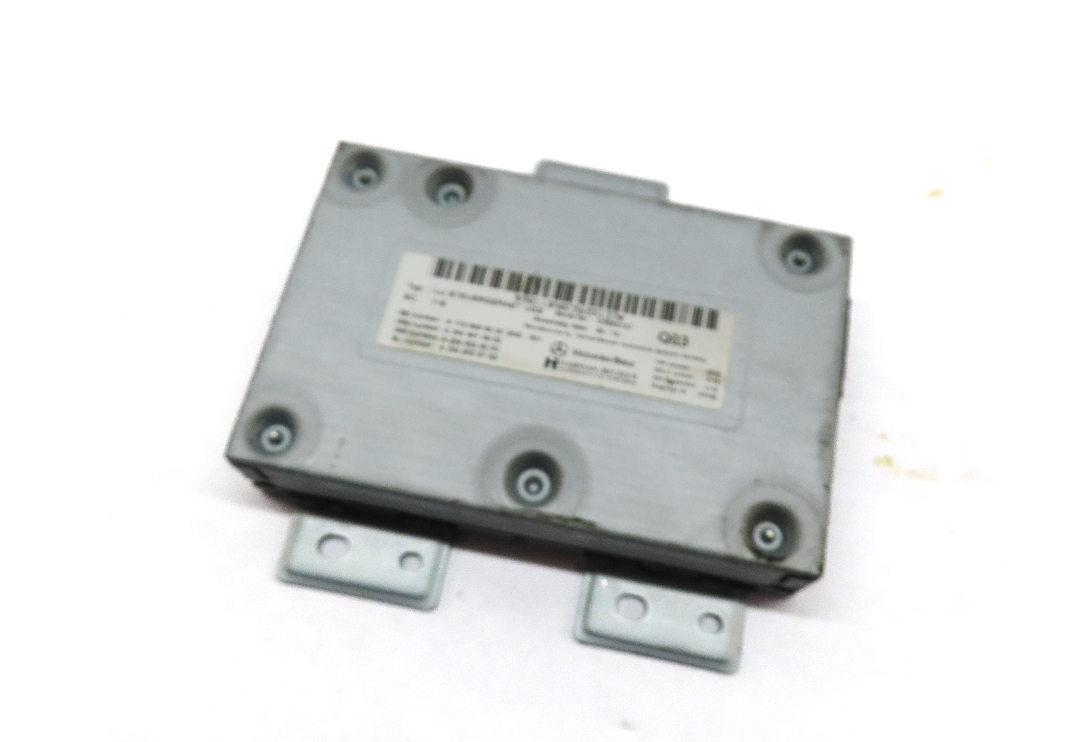10-15 MERCEDES C CL E GLK ML S CLS SLK (W204 W212 W166) MEDIA INTERFACE MODULE — exact item pictured