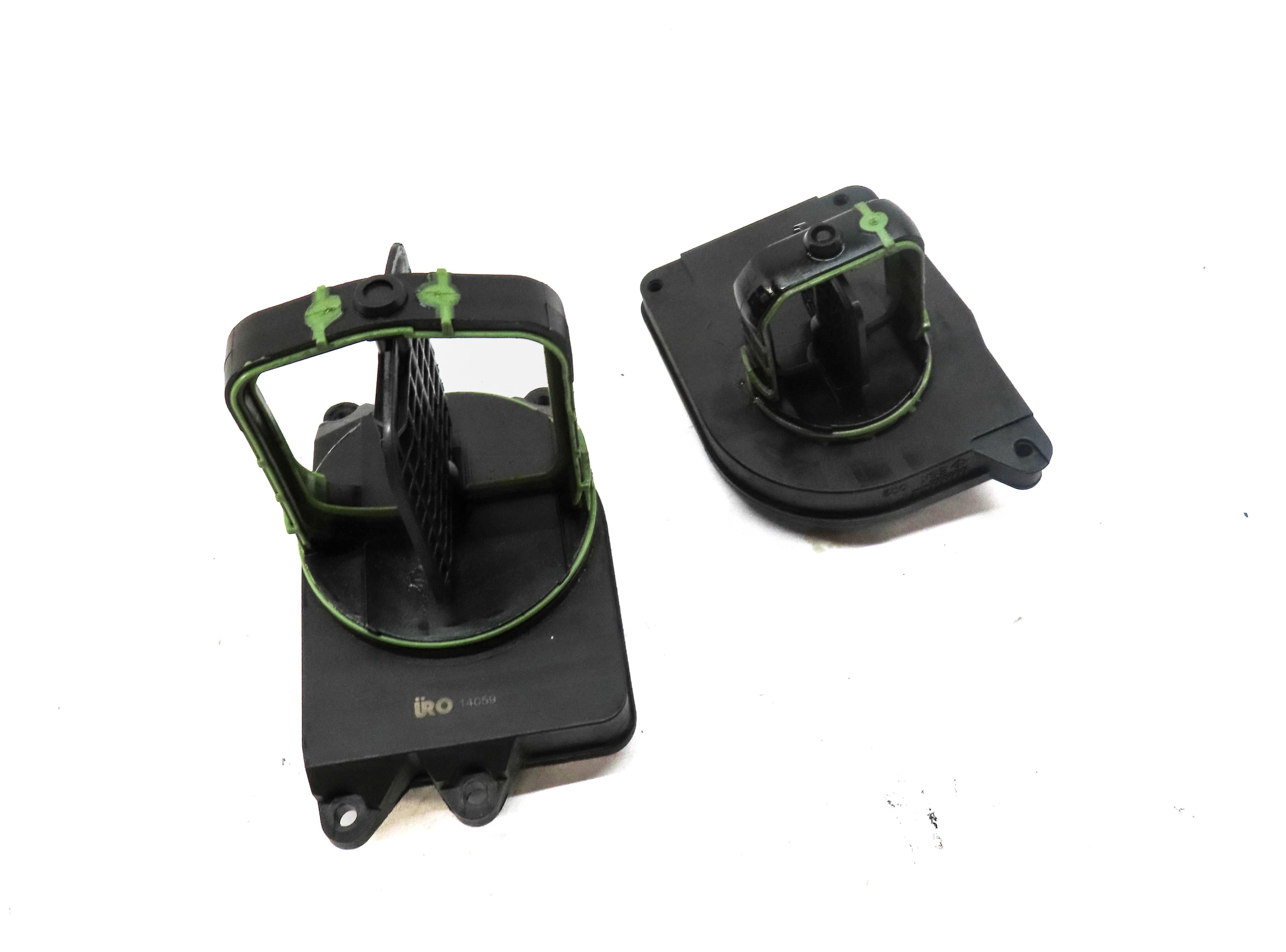 2010 BMW X5 (E70) 3.0L N52 ENGINE DISA VALVE SET OF 2 11617579114 11617560538 — exact item pictured
