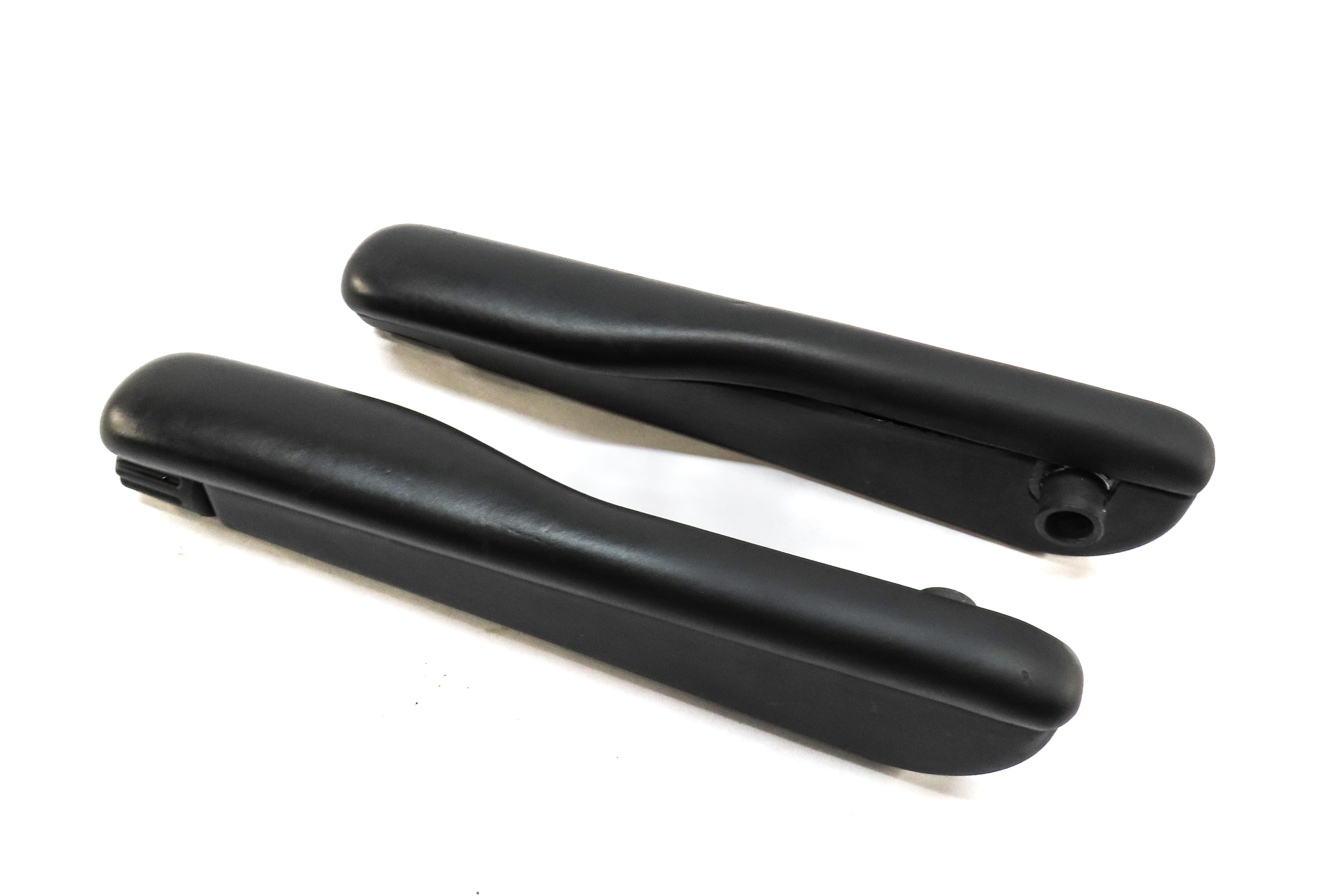 09 & 12 RANGE ROVER (L322) FRONT LEFT & RIGHT SEAT ARM REST (JET BLACK LEATHER) — exact item pictured