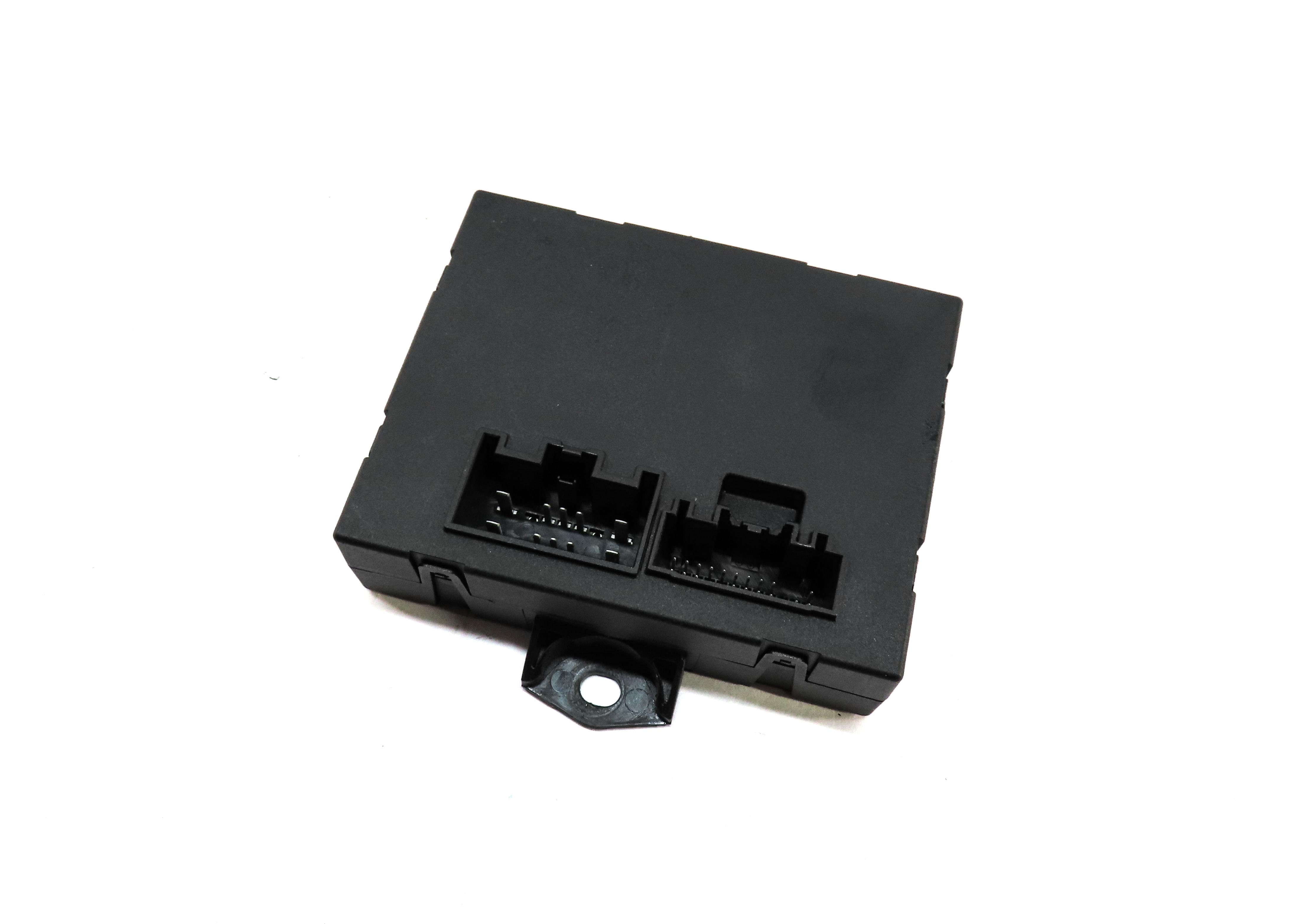 2015 RANGE ROVER EVOQUE (L538) REAR TRUNK TAILGATE LIFT CONTROL MODULE — exact item pictured