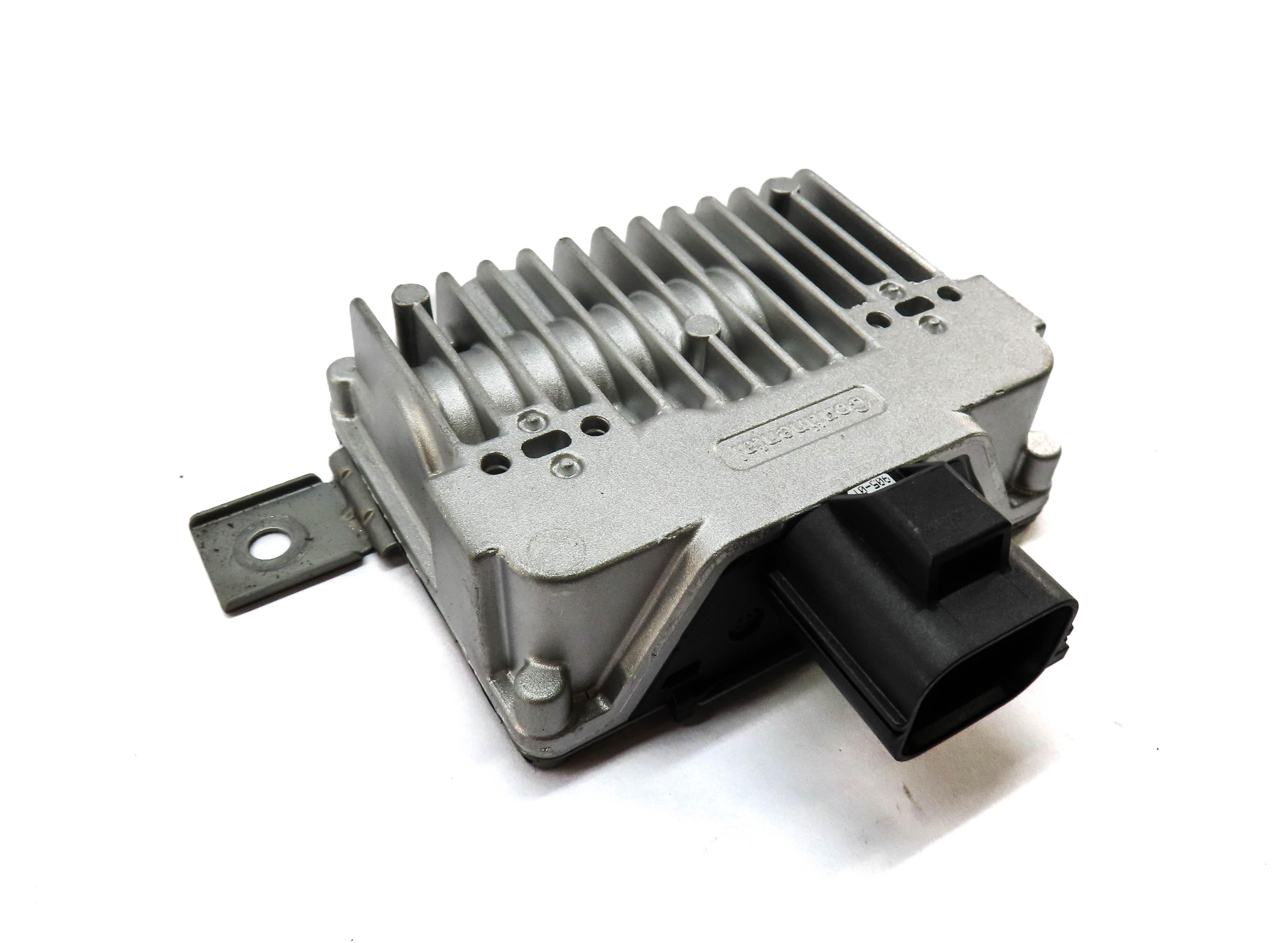 2010-2015 LR2 LR4 EVOQUE RANGE ROVER SPORT (L320 L538) FUEL PUMP CONTROL MODULE — exact item pictured