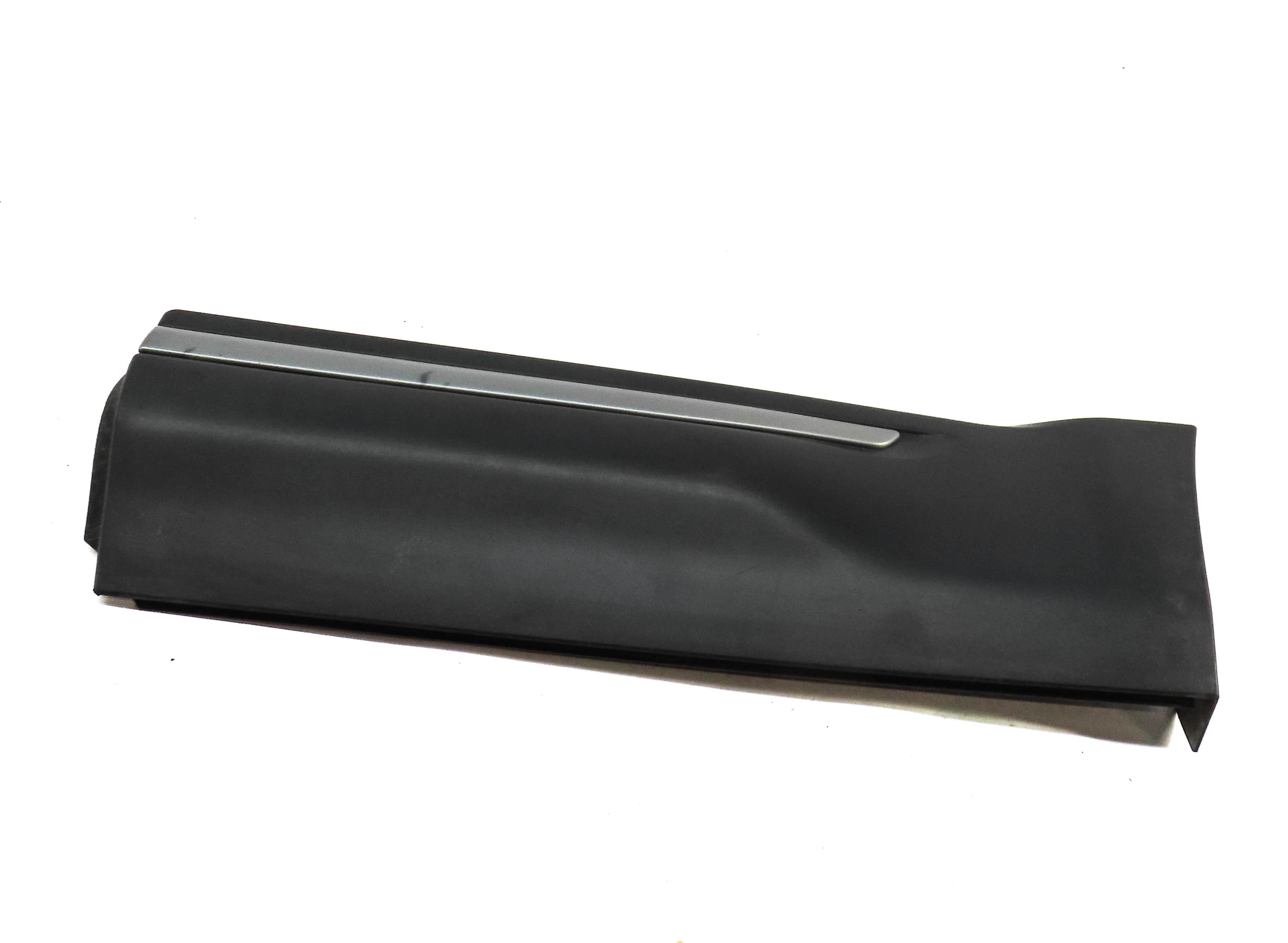 2013 RANGE ROVER EVOQUE (L538) REAR LEFT SIDE DOOR LOWER MOULDING RUNNER TRIM — exact item pictured
