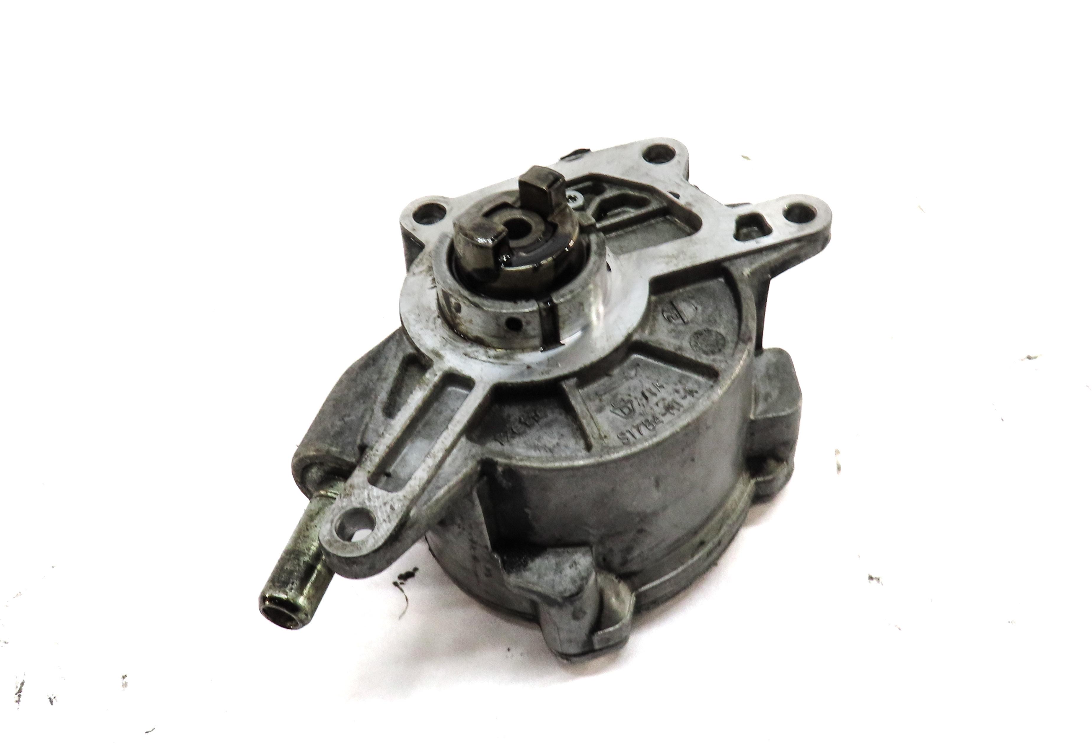 2012-2017 MERCEDES GL350 GLE350D GLS350D ML350 (W166 X166) DIESEL - VACUUM PUMP — exact item pictured