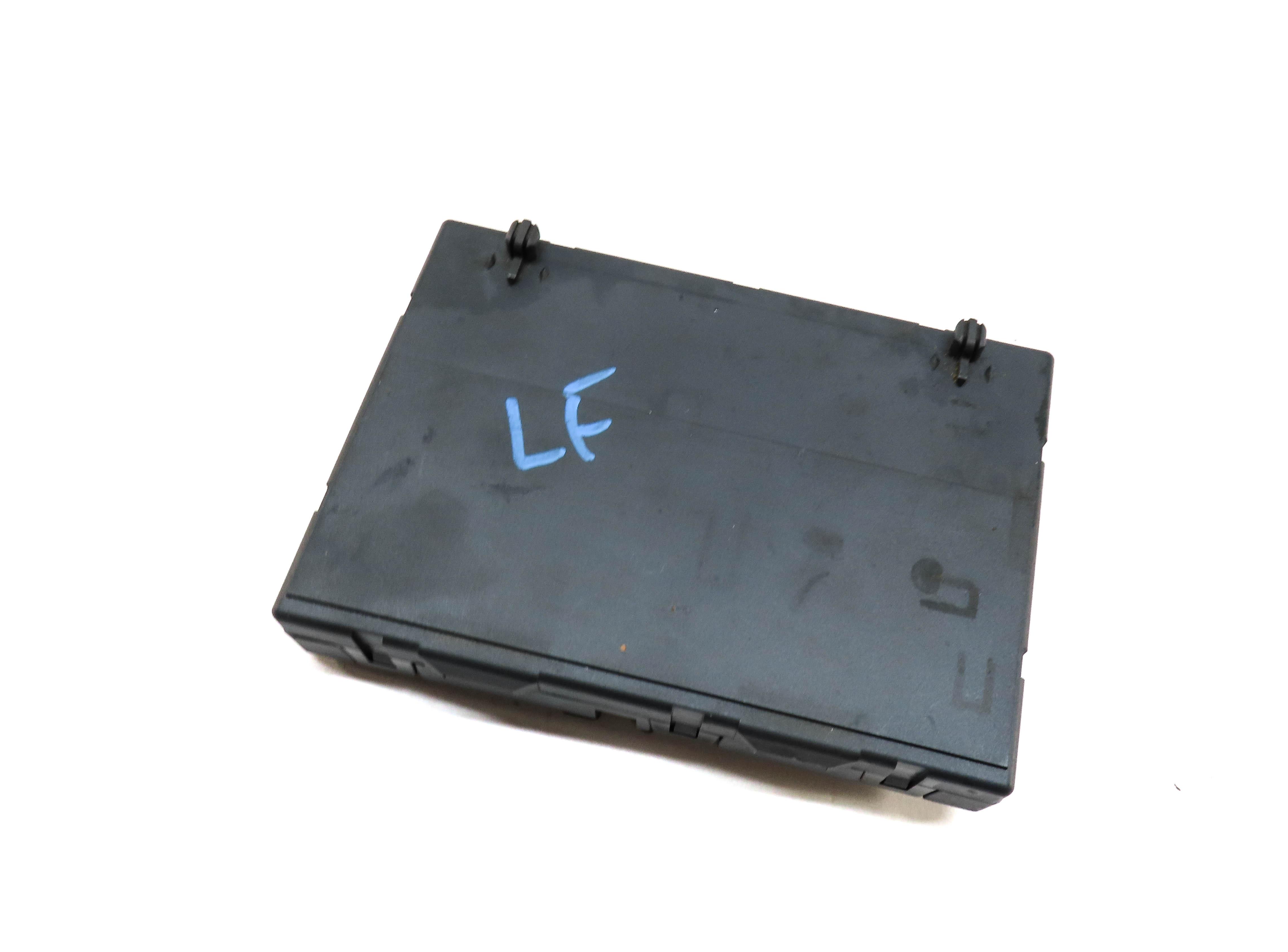 2016 AUDI A4 (B8 8K) FRONT LEFT DRIVER SEAT CONTROL MODULE 8K0959760D — exact item pictured