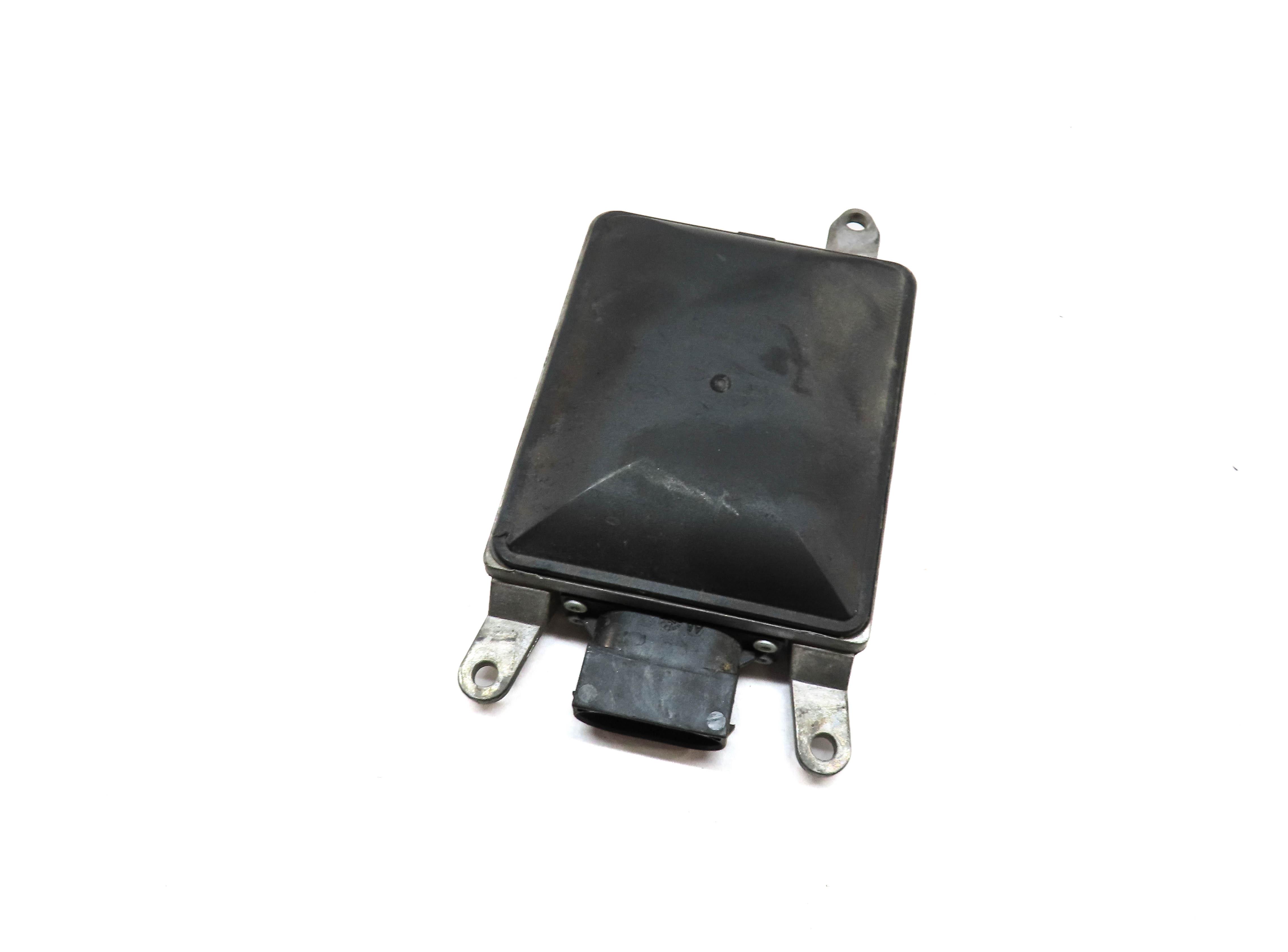13-18 PORSCHE / AUDI - A4 A5 Q5 S4 S5 CAYENNE MACAN - BLIND SPOT MODULE (MASTER) — exact item pictured