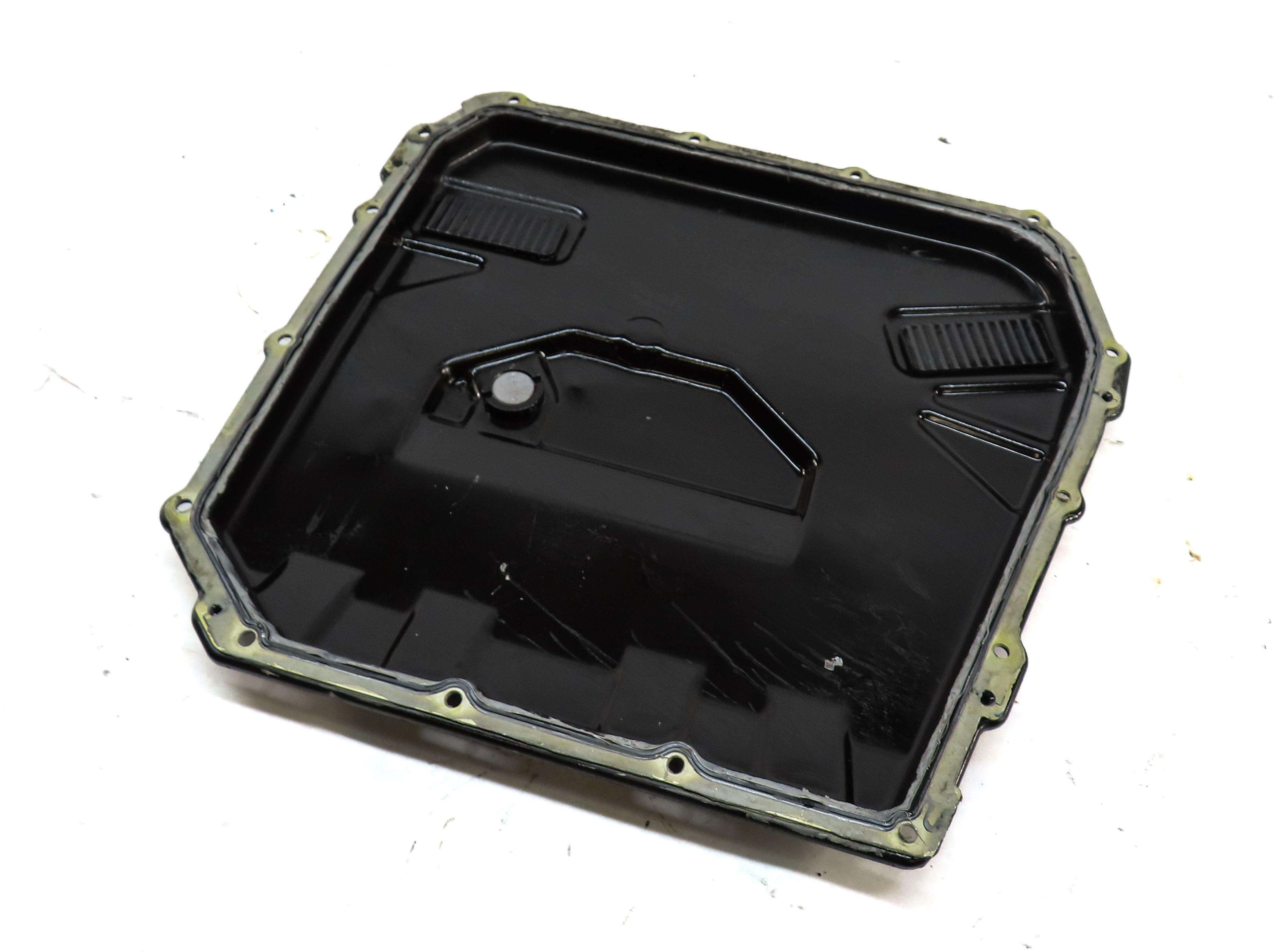10-22 PORSCHE MACAN AUDI A5 S4 RS5 S5 S6 S7 (B8 8T C7 4G8) TRANSMISSION OIL PAN — exact item pictured