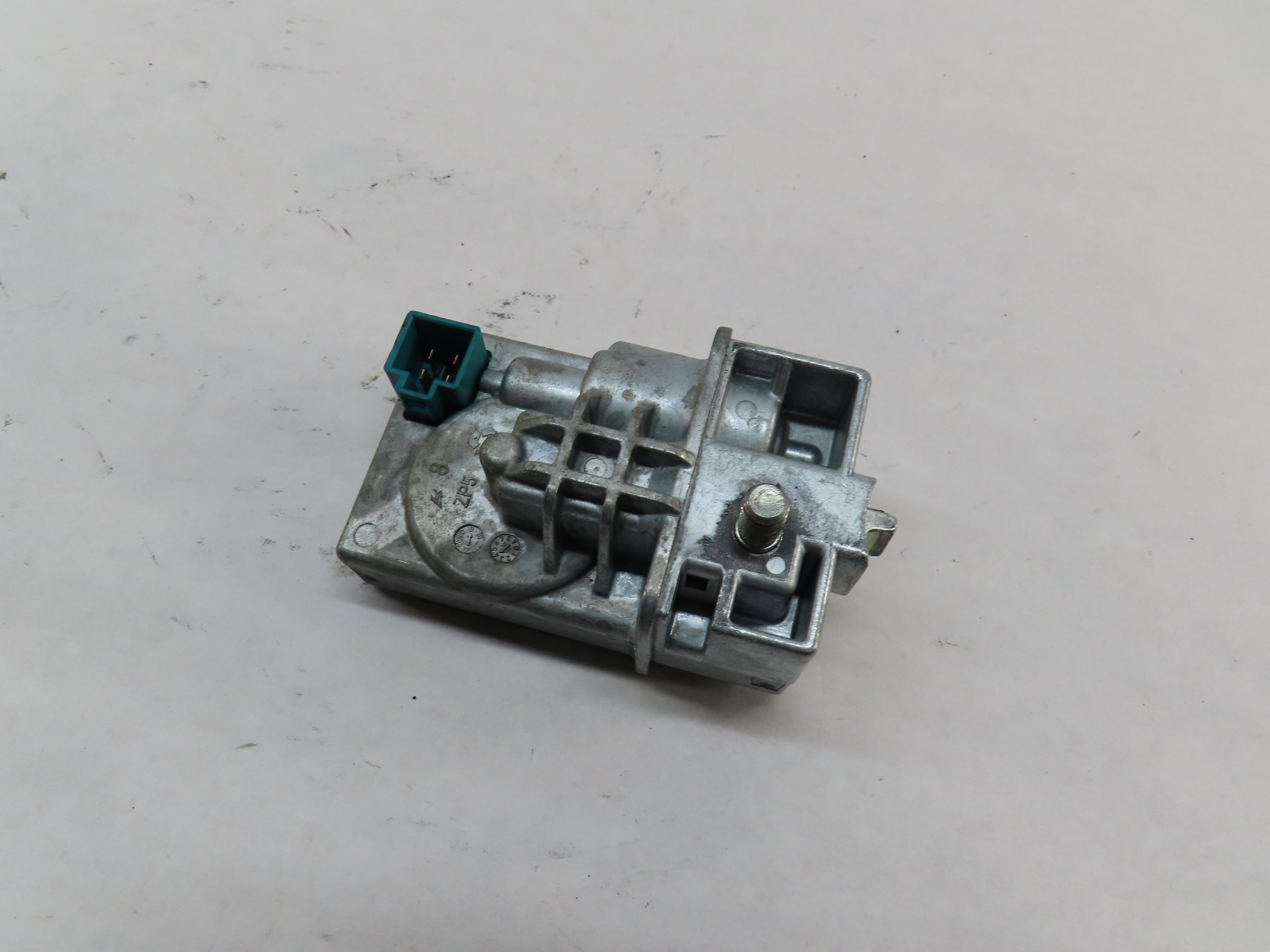 2014 MERCEDES C250 SEDAN (W204) STEERING COLUMN LOCK IMMOBILIZER MODULE — exact item pictured