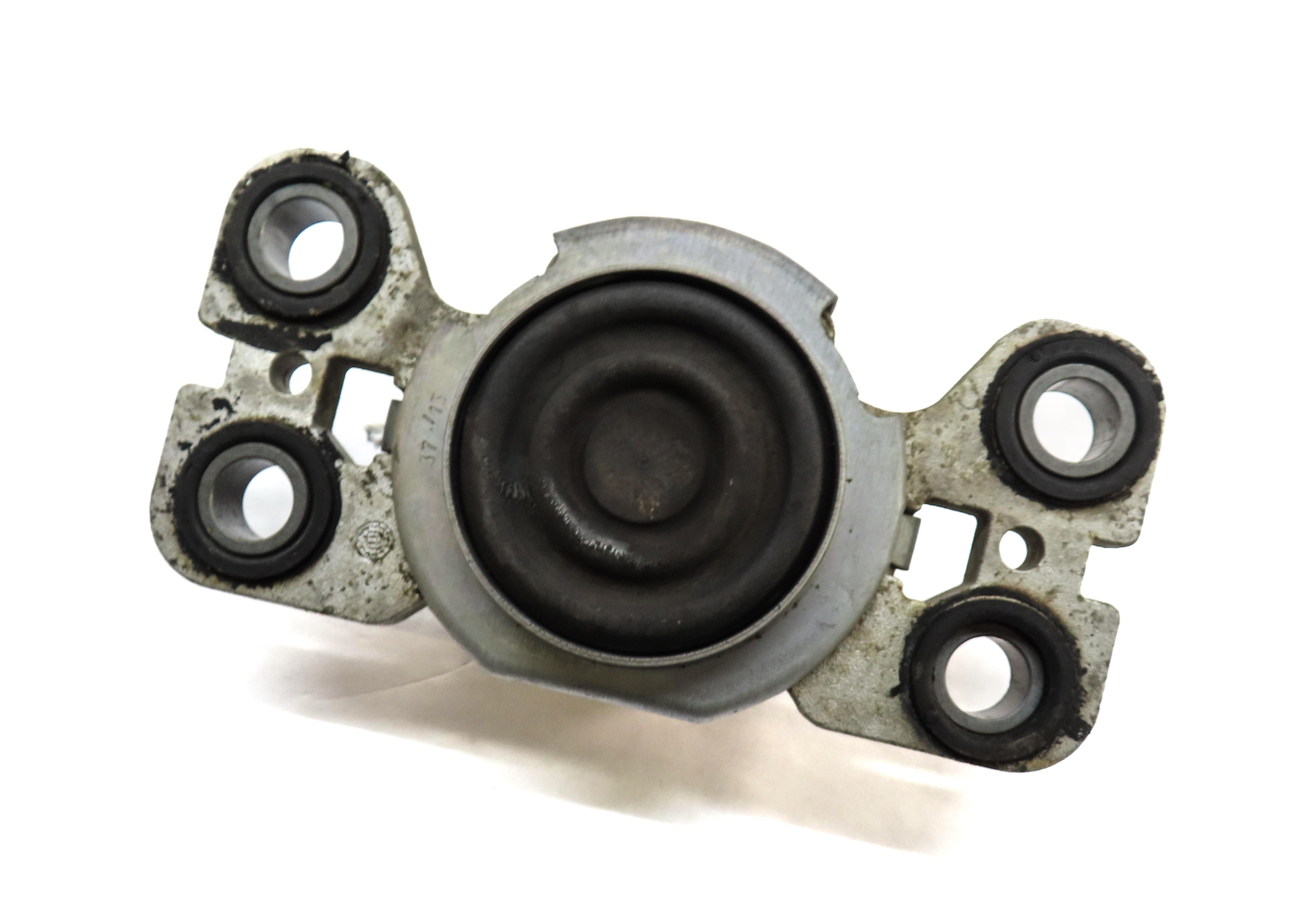 2013 RANGE ROVER EVOQUE (L538) 2.0L TURBO ENGINE REAR TRANSMISSION MOUNT BRACKET — exact item pictured
