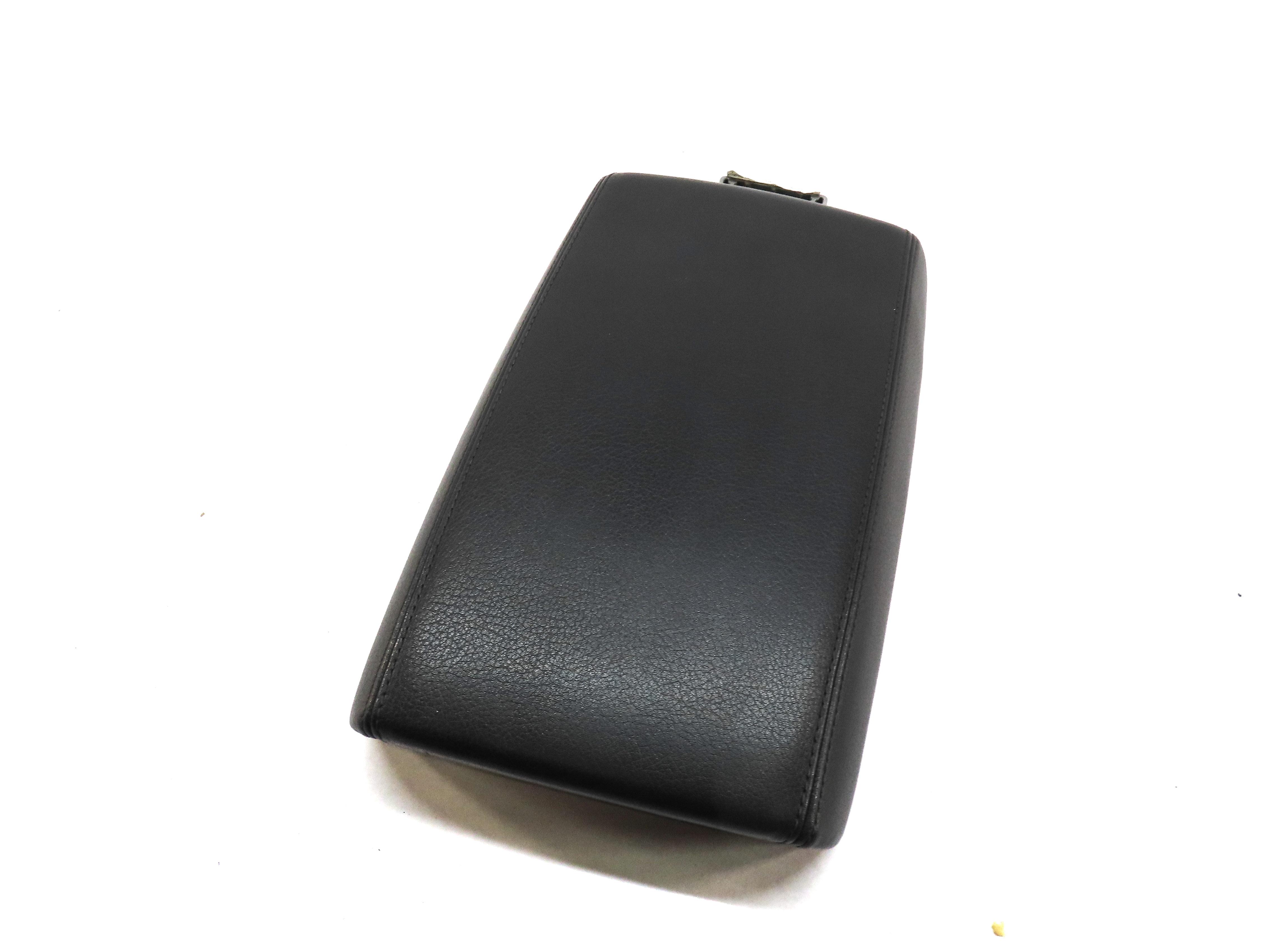 11-17 AUDI A6 A7 S6 S7 (C7 4G8) FRONT CENTER CONSOLE ARMREST LID (BLACK FZ) — exact item pictured