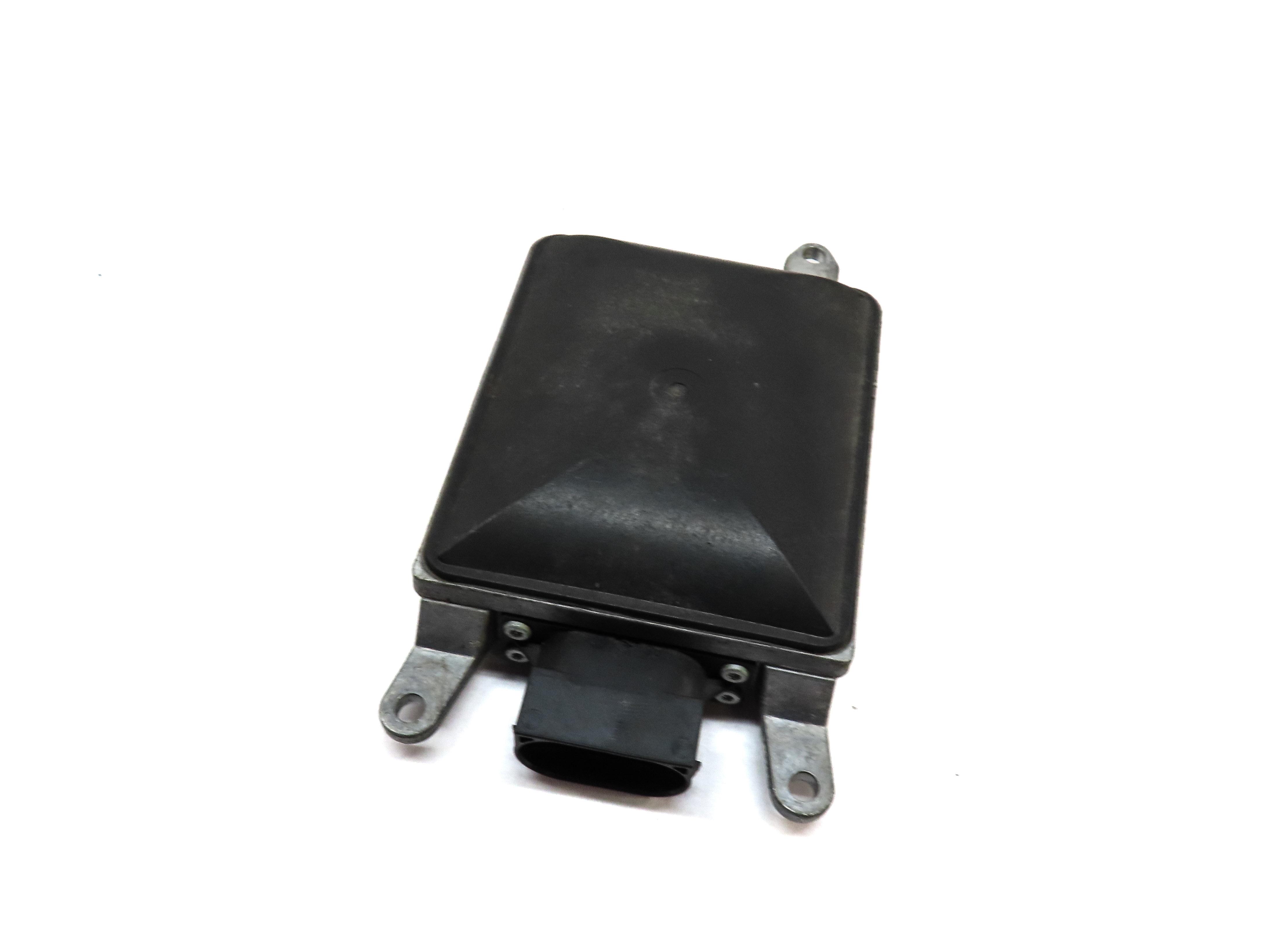 13-18 PORSCHE / AUDI - A4 A5 Q5 S4 S5 CAYENNE MACAN - BLIND SPOT MODULE (MASTER) — exact item pictured