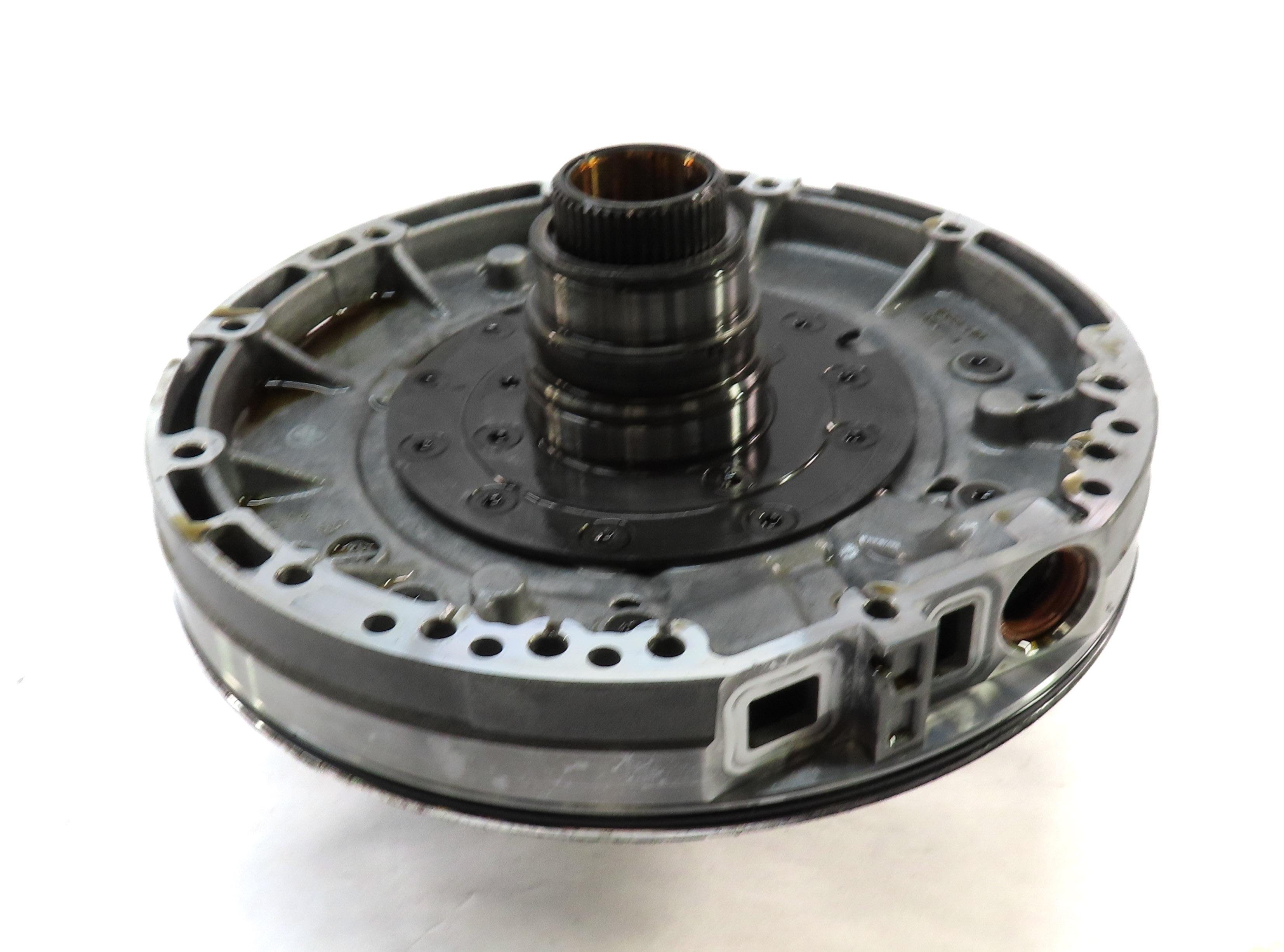 12-14 BMW X5M X6M ///M (E70 E71) 4.4L S63 - AUTO TRANSMISSION OIL PUMP (6HP-26) — exact item pictured
