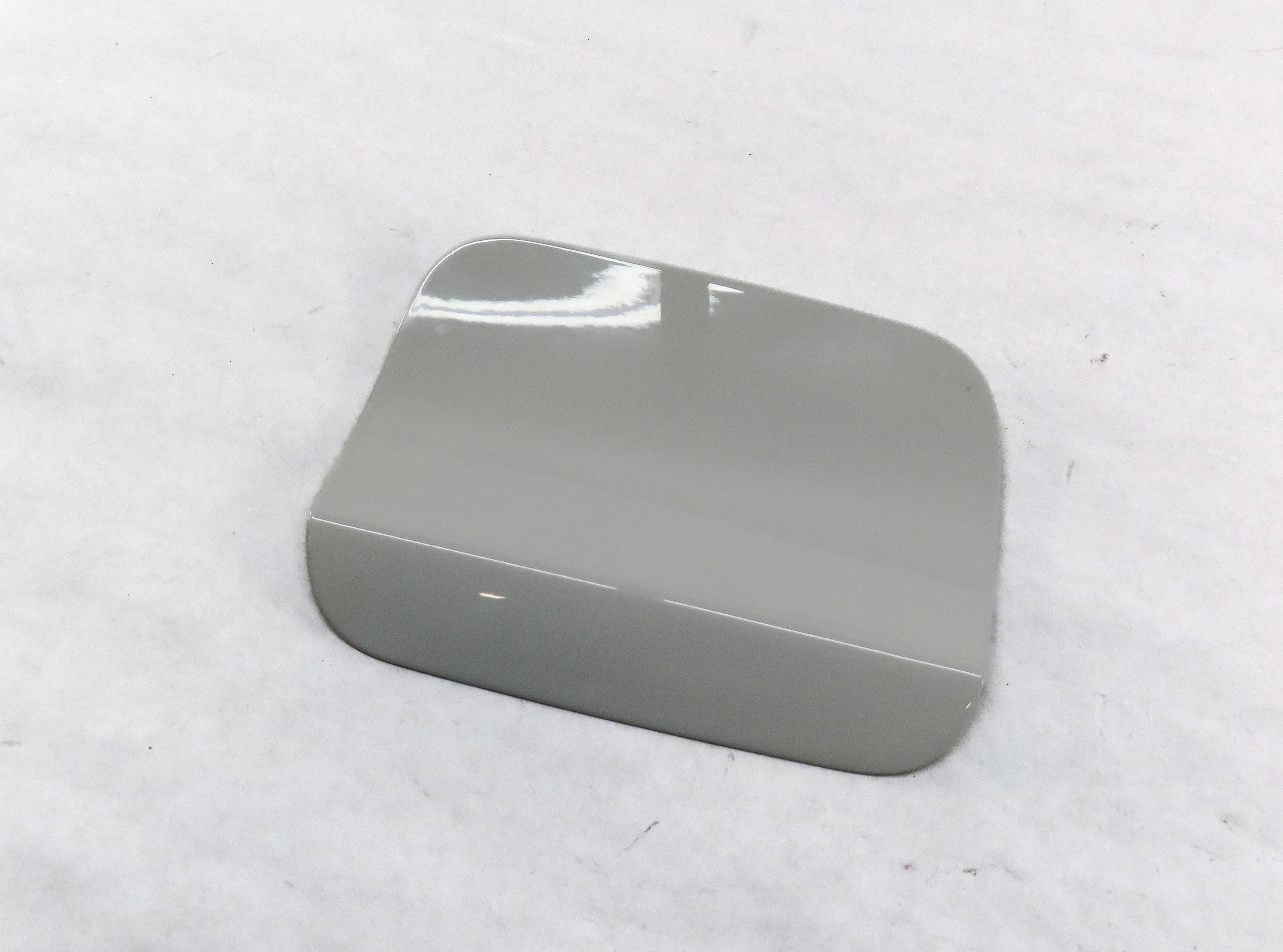 2013 BMW X6M ///M (E71) FUEL TANK DOOR (ALPINE WHITE 3) 51172147588 — exact item pictured