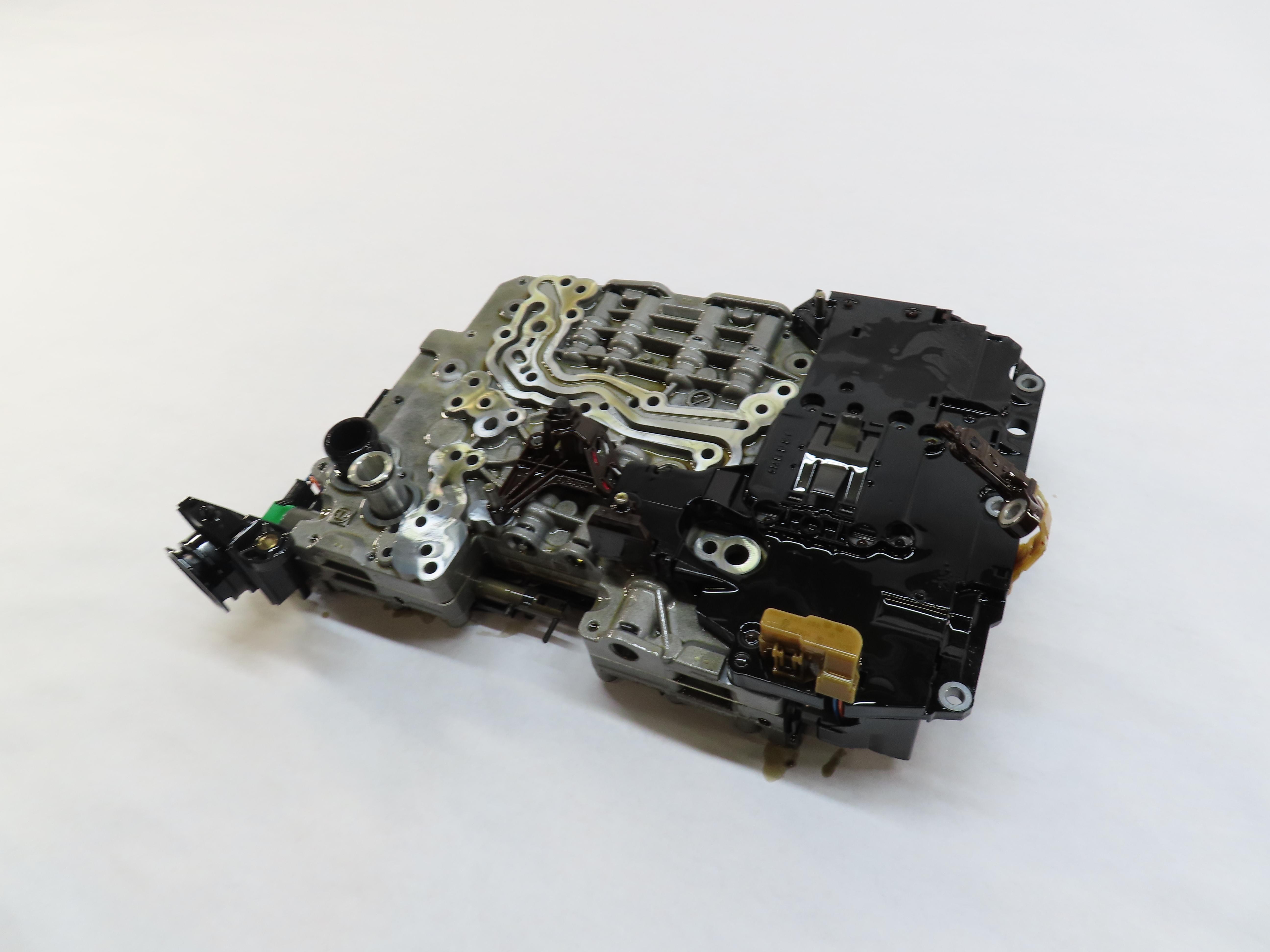 2011 AUDI A8 (D4 4H) 4.2L - MNX / MXR 8 SPEED AUTOMATIC TRANSMISSION VALVE BODY — exact item pictured