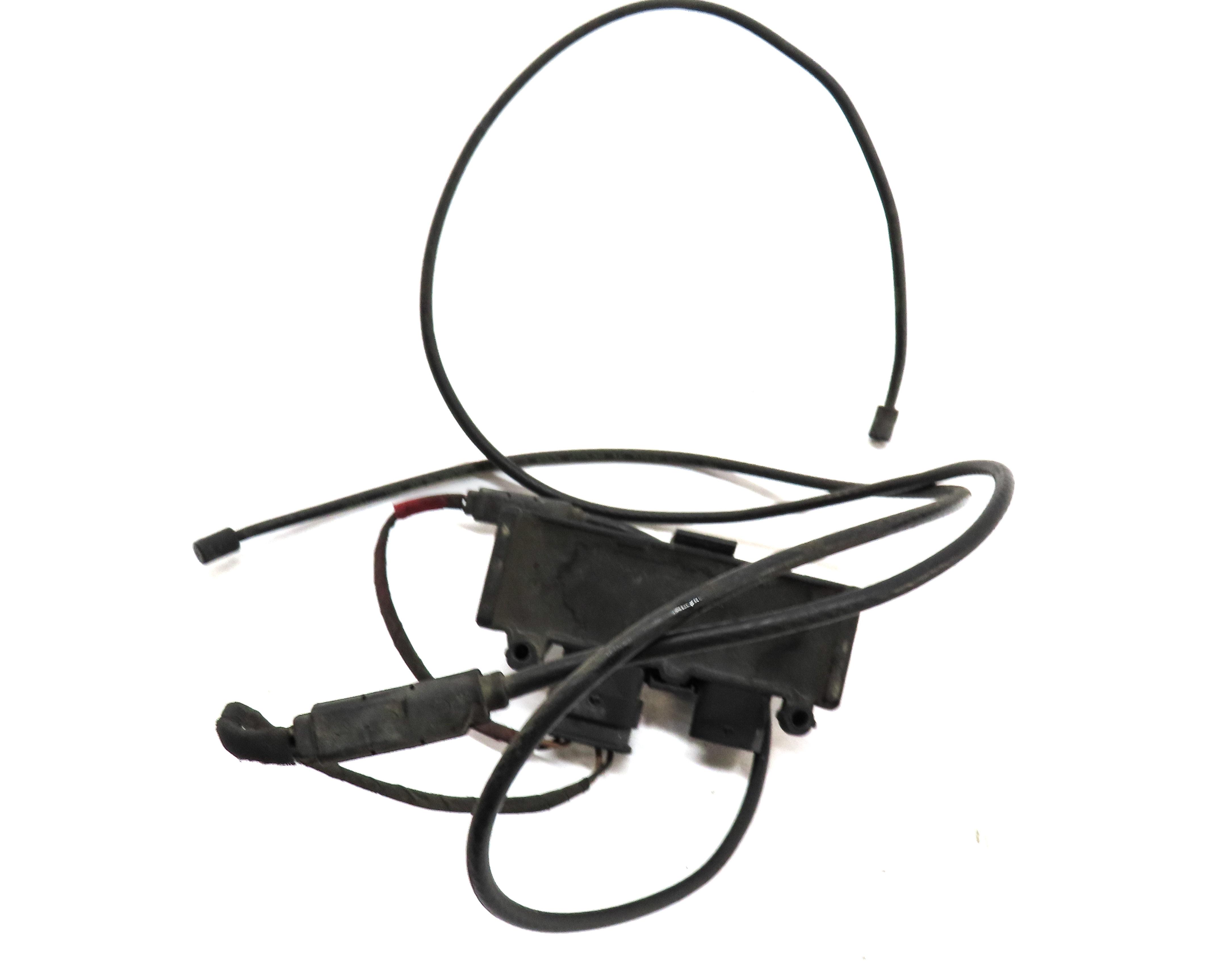 2018 AUDI A4 (B9 8W) REAR TRUNK KICK OPEN SENSOR w/ ANTENNA 8W0907739 — exact item pictured