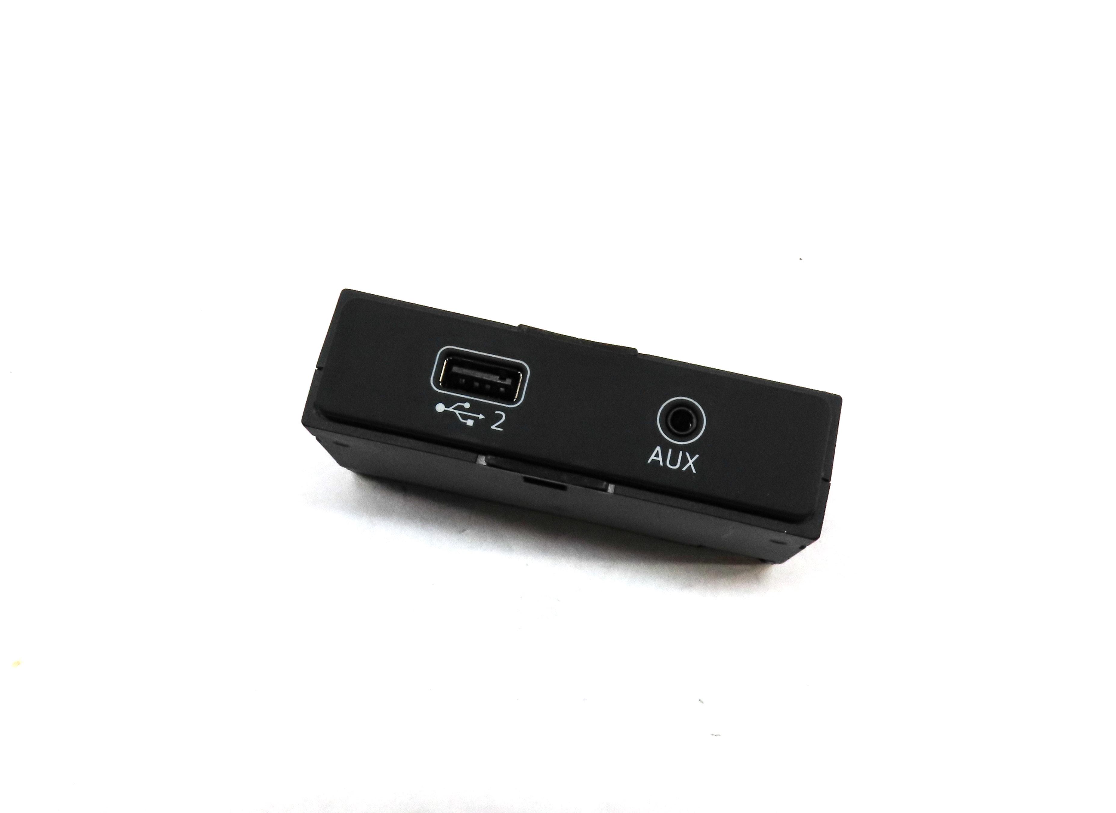 2018 AUDI A4 (B9 8W) AUXILIARY AUX USB INPUT JACK PLUG IN PANEL 8W0035708 — exact item pictured