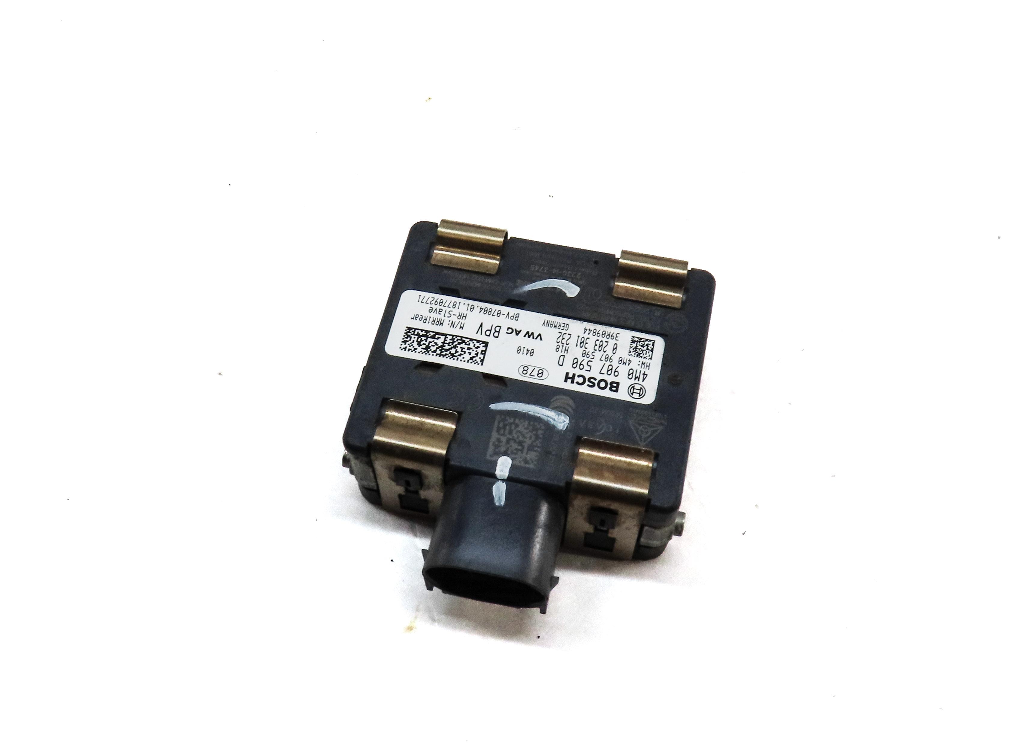 2018 AUDI A4 (B9 8W) BLIND SPOT ALERT SENSOR MODULE (SLAVE) 4M0907590D — exact item pictured