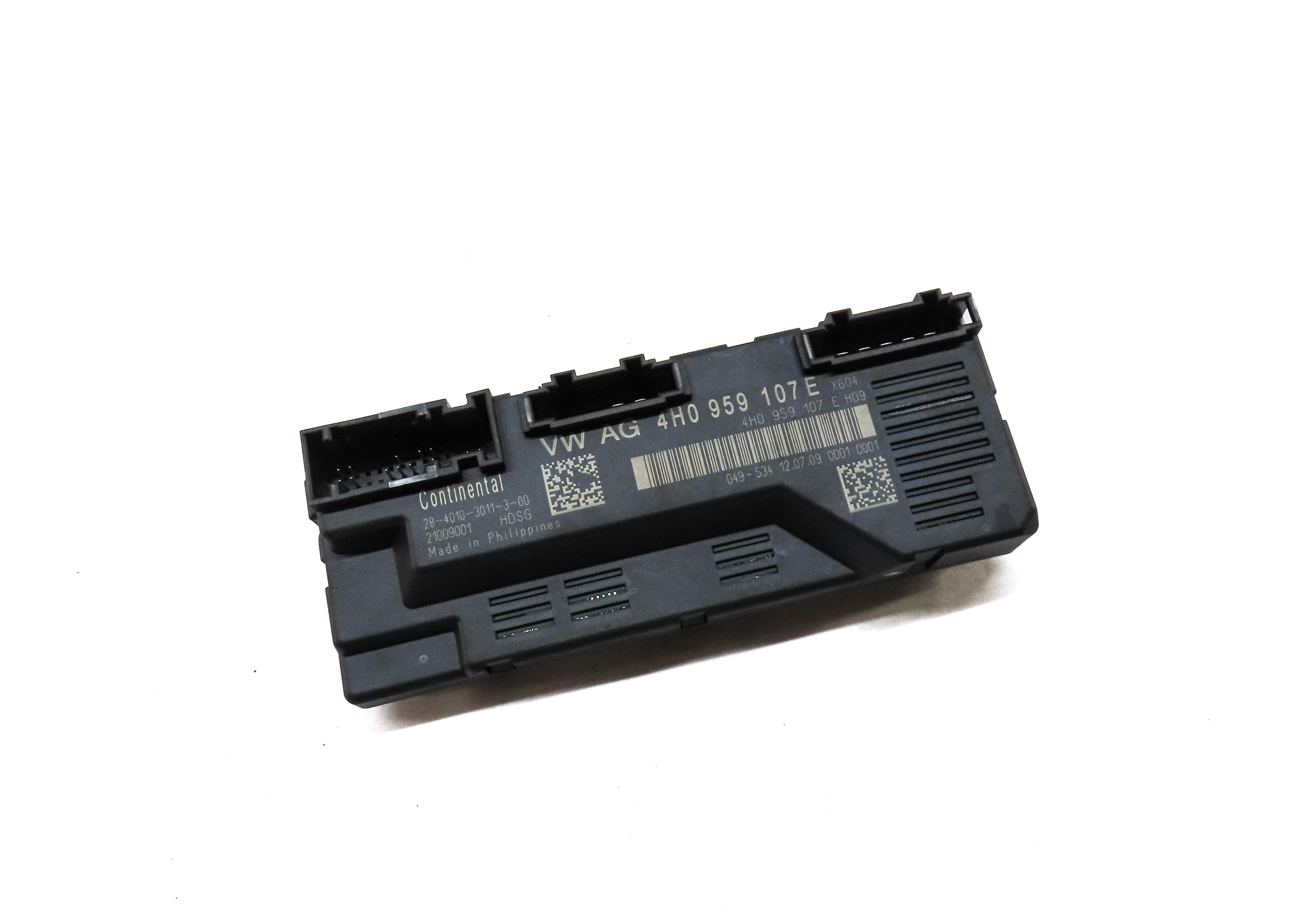 2010 PORSCHE PANAMERA (970 G1) REAR TRUNK HATCH LIFT LIFTGATE CONTROL MODULE — exact item pictured