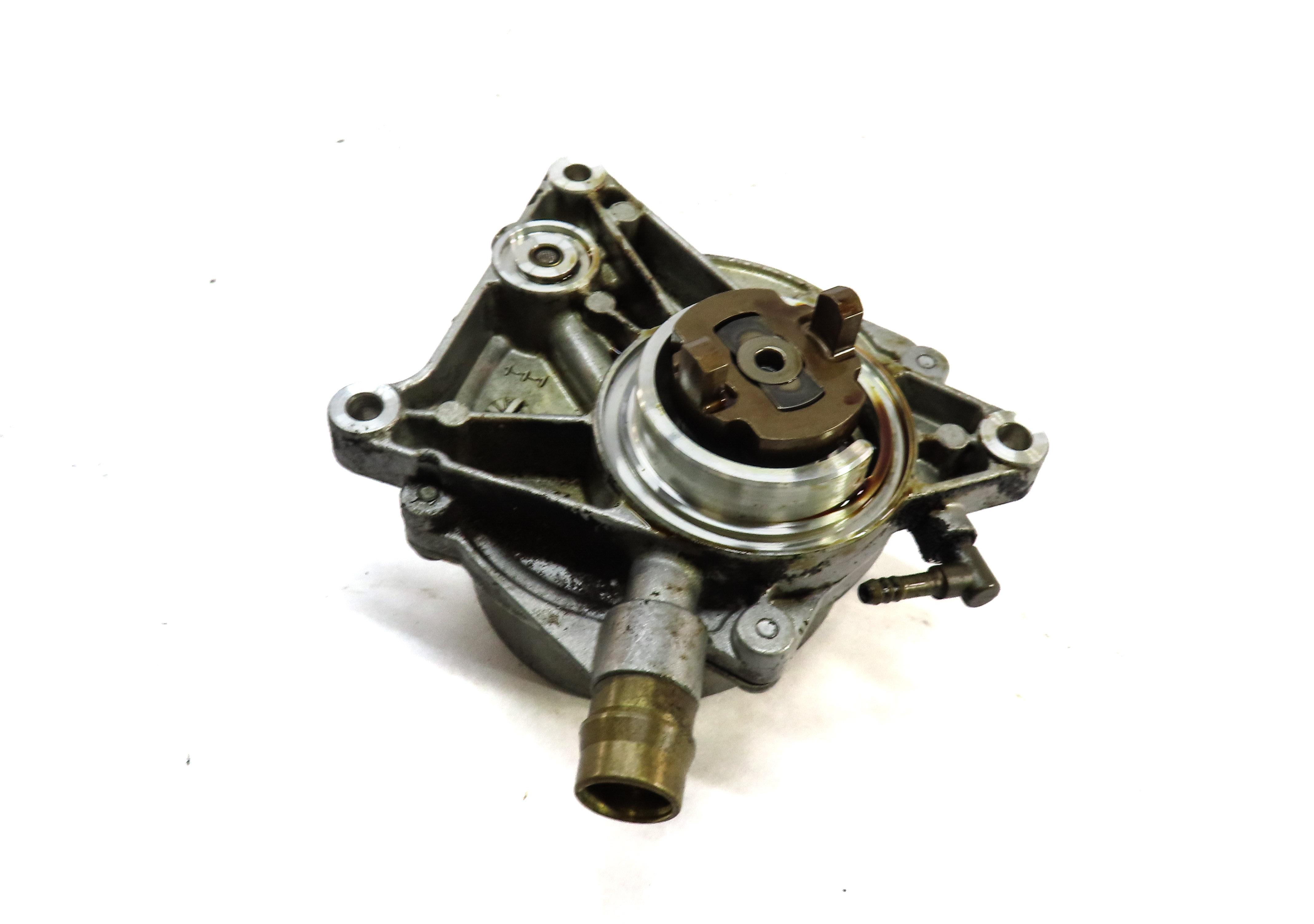 2010 PORSCHE PANAMERA (970 G1) 4.8L M48.70 TURBO ENGINE BRAKE VACUUM PUMP — exact item pictured