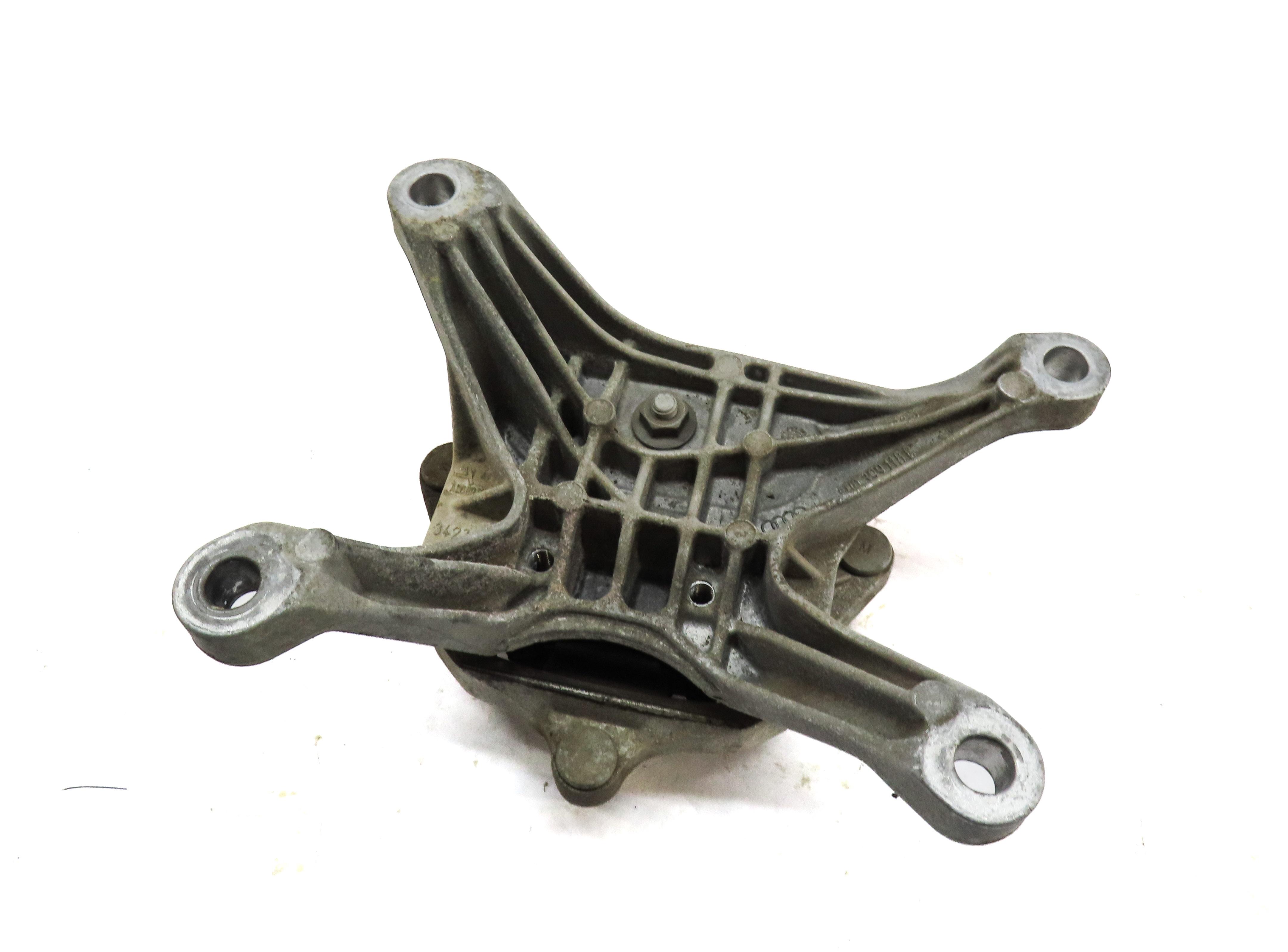 2017 AUDI A4 (B9 8W) 2.0L TURBO AWD CENTER TRANSMISSION MOUNT MOUNTING BRACKET — exact item pictured