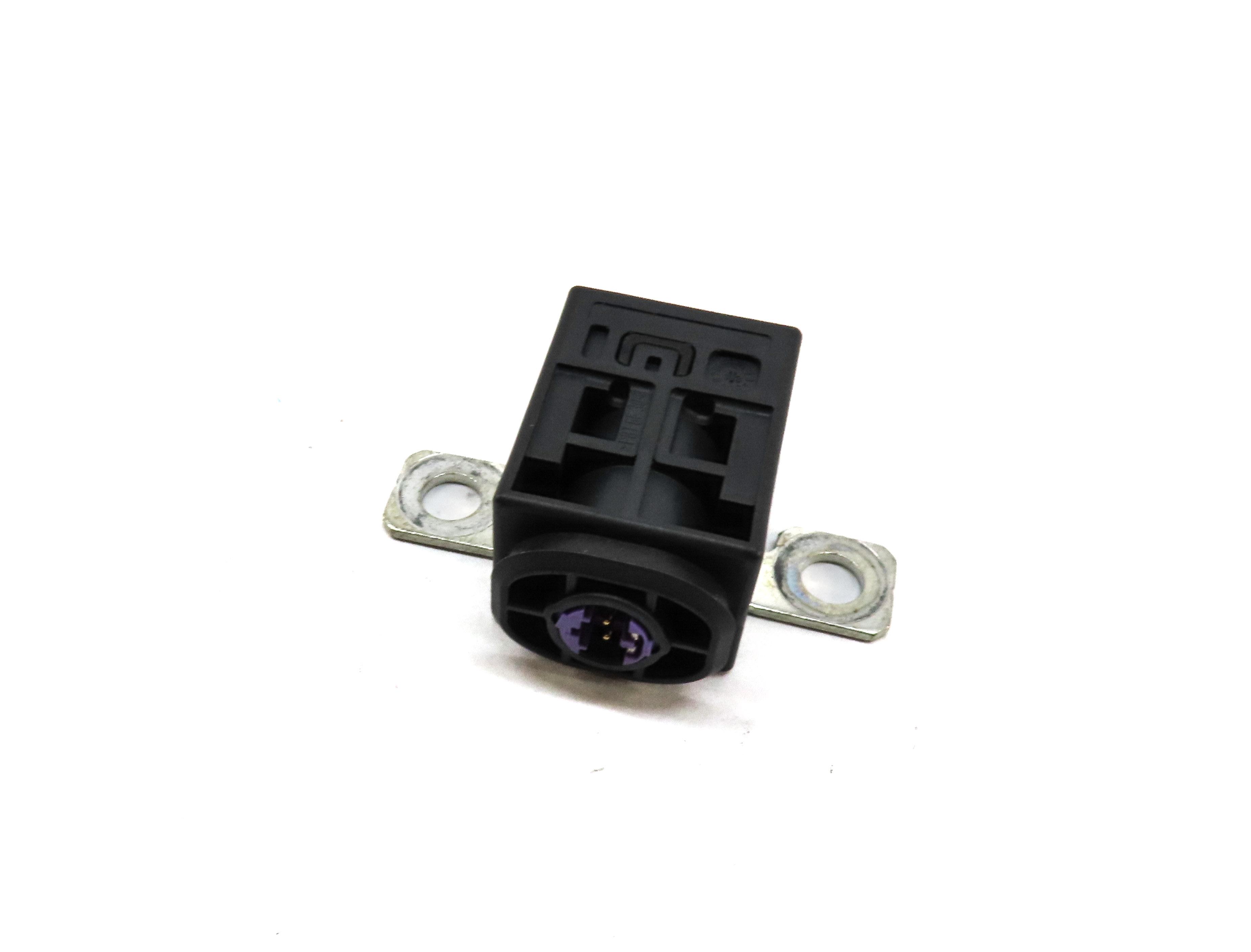 2014 AUDI A6 (C7) BATTERY OVERLAOD PROTECTION SWITCH 4F0915519 — exact item pictured