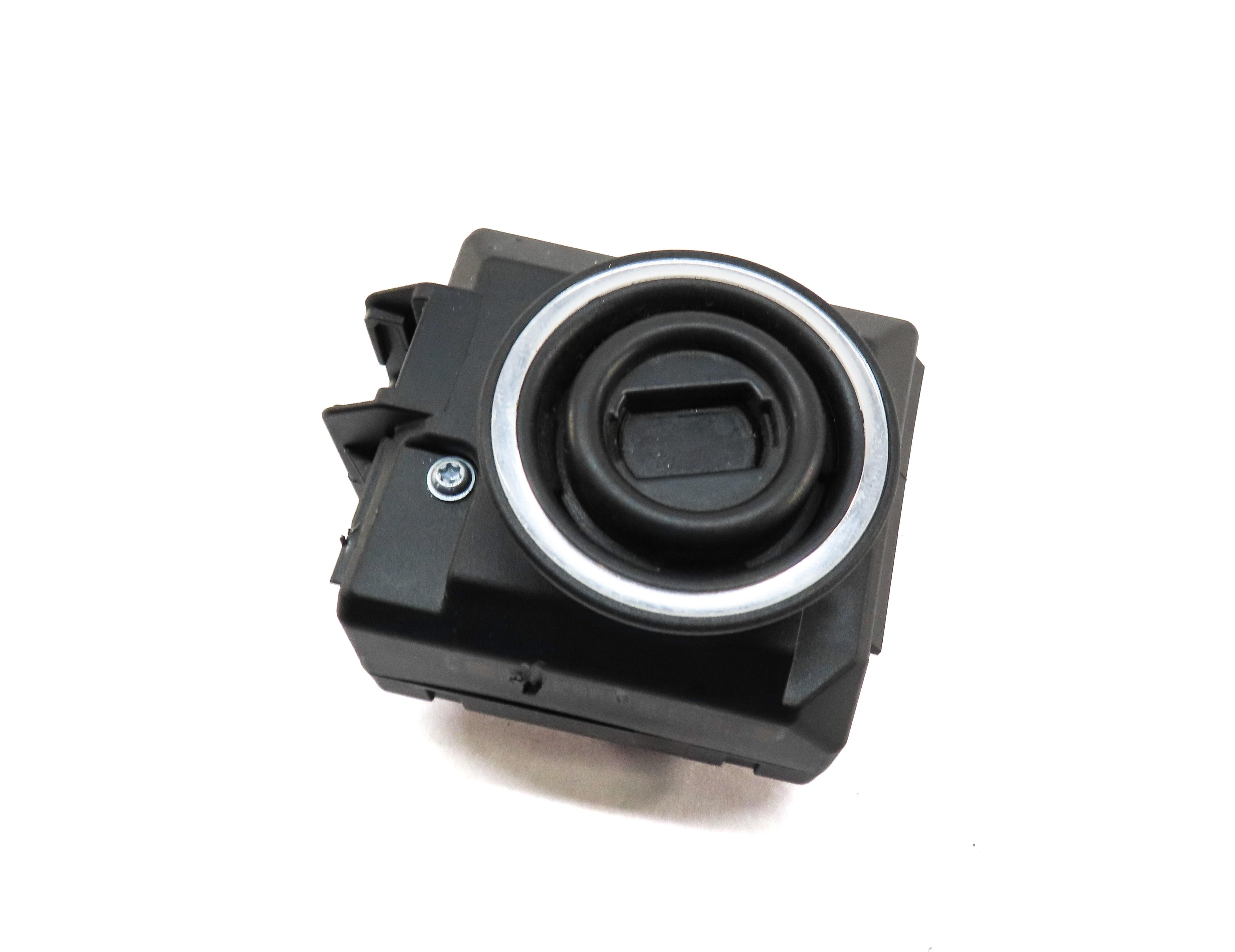 2013-2015 MERCEDES BENZ C250 C300 C350 C63 (W204) IGNITION SWITCH KEY FOB READER — exact item pictured