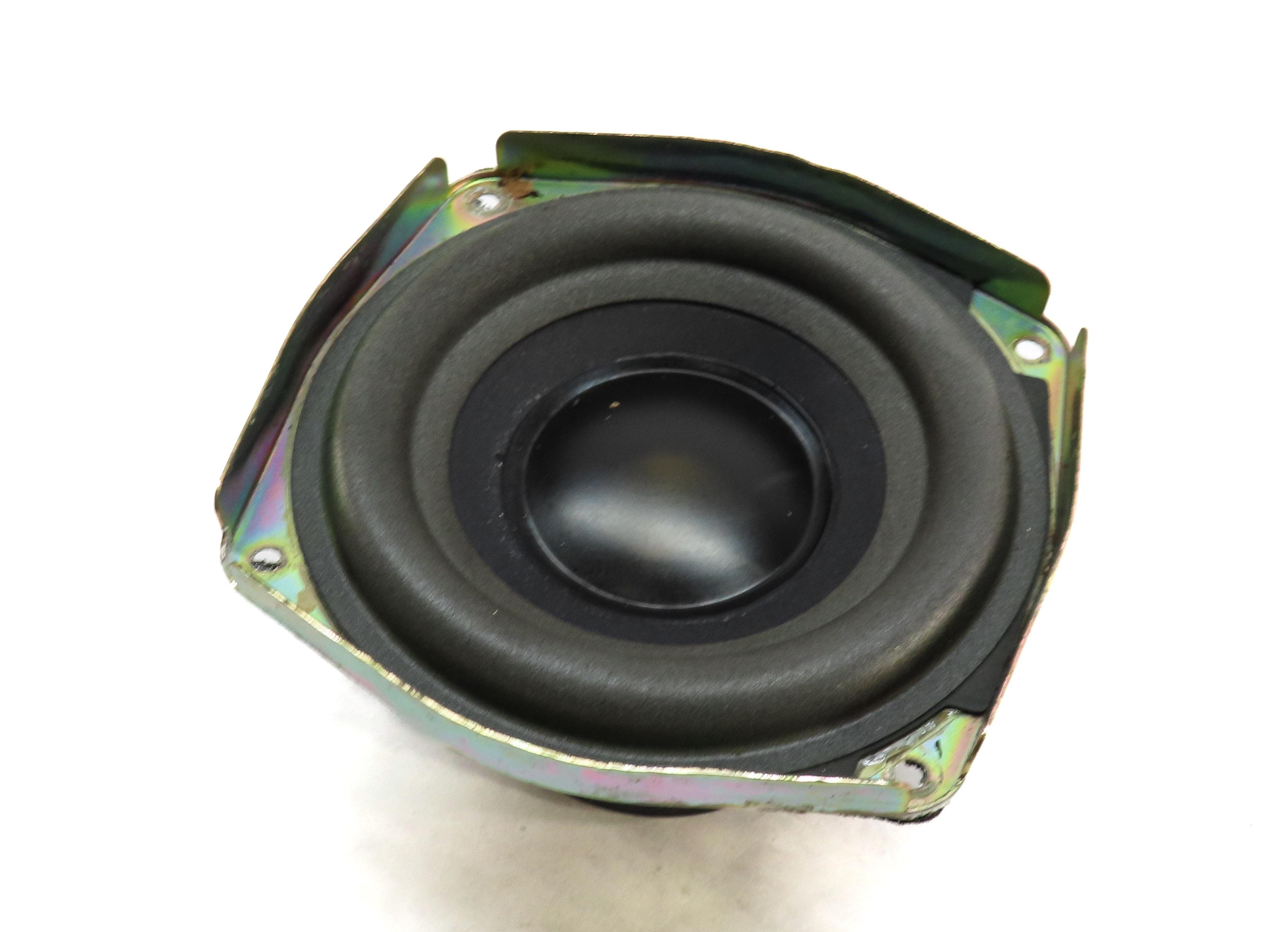 2006 PORSCHE CAYENNE (955) RADIO STEREO BOSE SUBWOOFER SUB WOOFER SPEAKER — exact item pictured