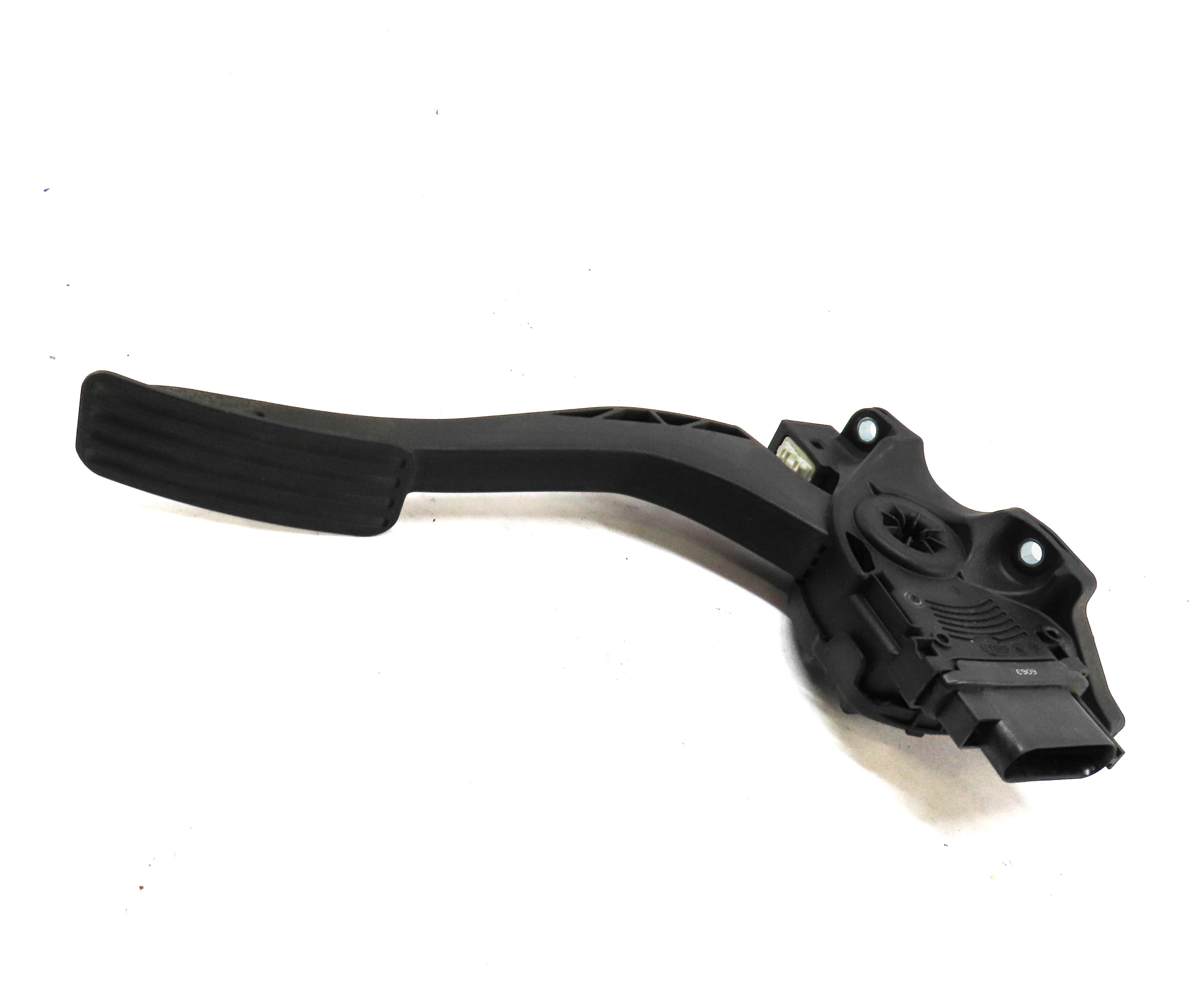 2013 LAND ROVER LR4 GAS PEDAL FUEL THROTTLE ACCELERATOR FOOT PEDAL — exact item pictured