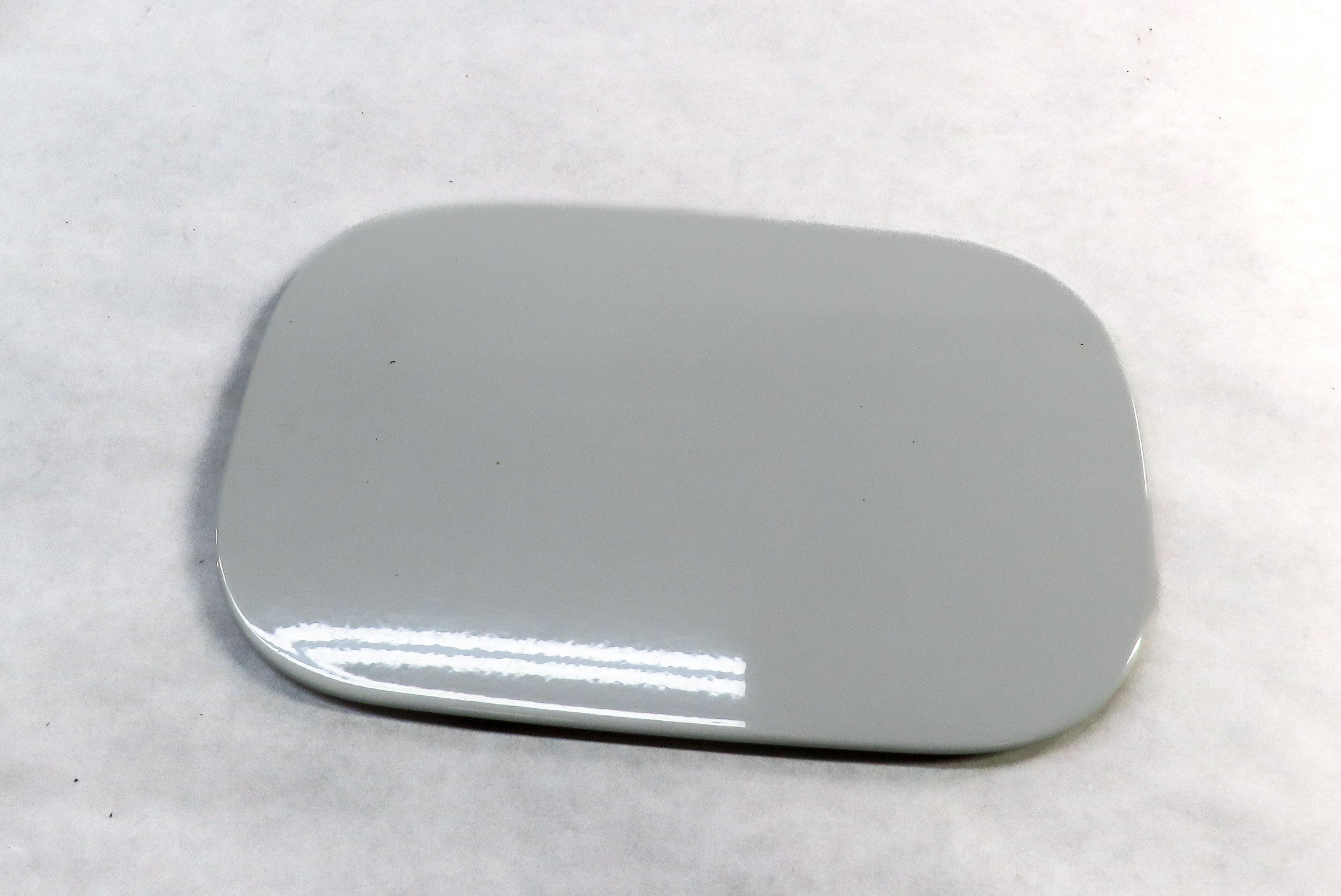 05-16 LR3 LR4 RANGE ROVER SPORT (L320) FUEL TANK DOOR TRIM (FUJI WHITE 867) — exact item pictured