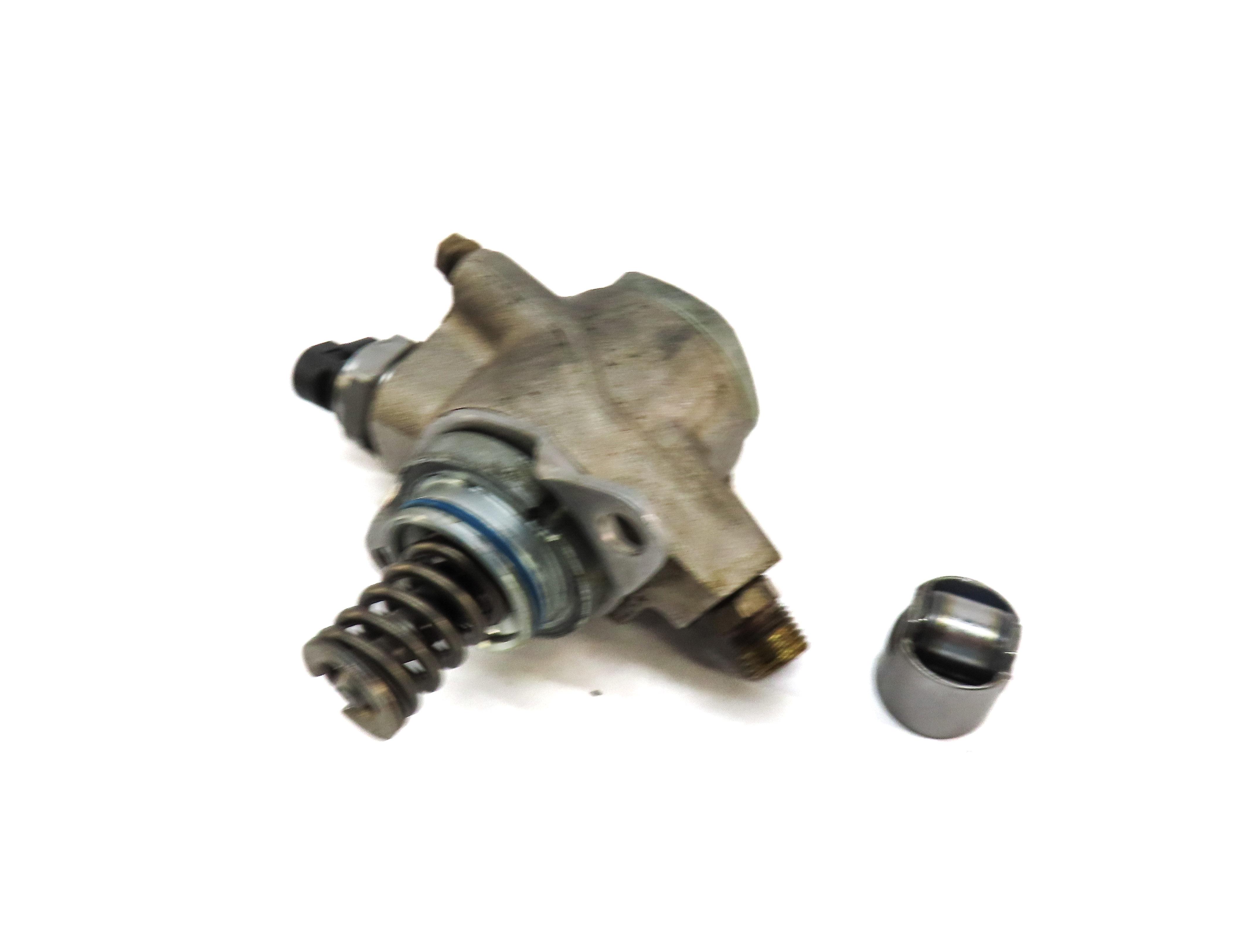 12-17 AUDI A6 A7 A8 Q5 Q7 S4 S5 (B8 8K 8T C7 4L) 3.0L HIGH PRESSURE FUEL PUMP — exact item pictured