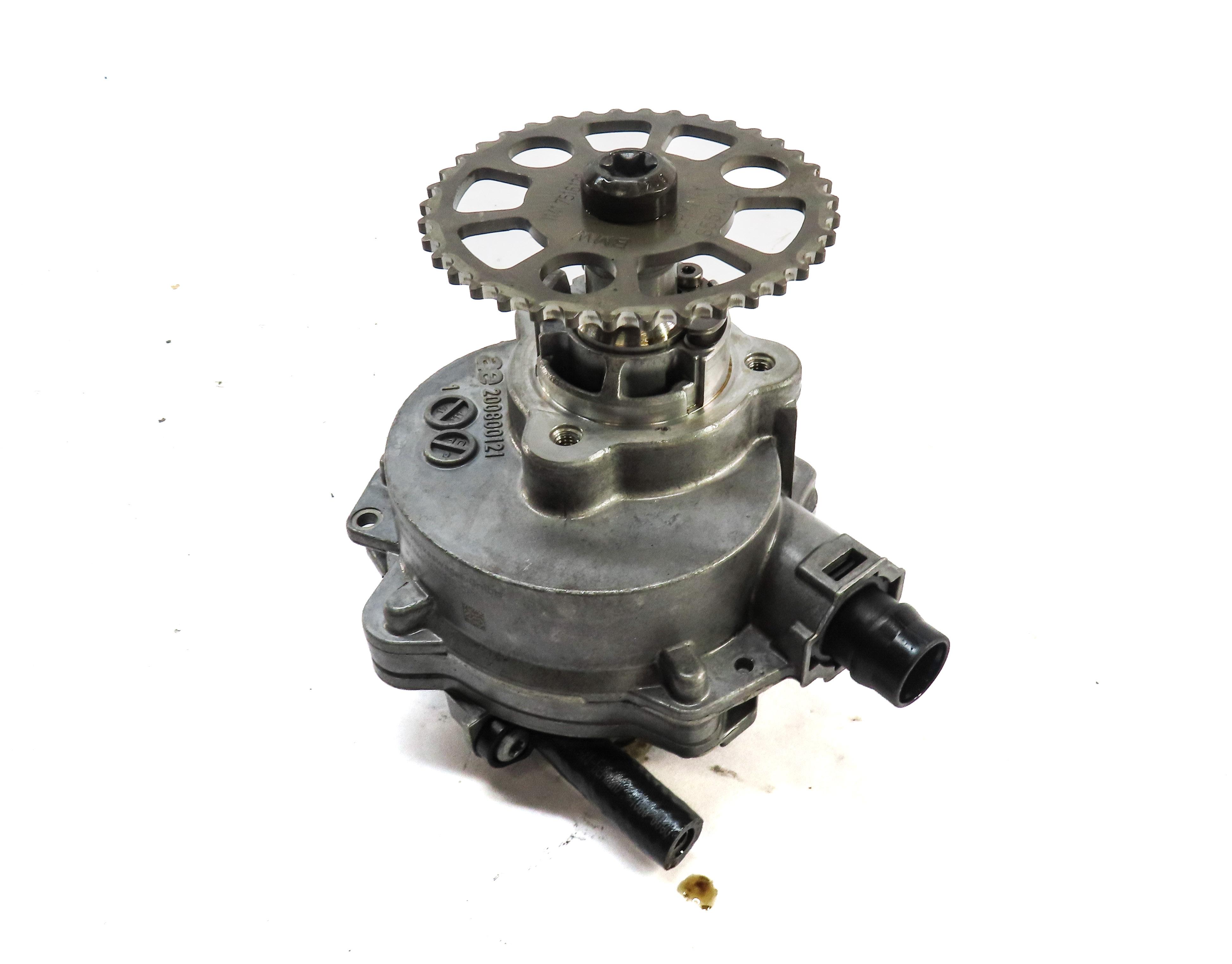 10-12 BMW 135i 335i 535i 640i X3 X5 X6 (E87 E90 E70) 3.0L N55 BRAKE VACUUM PUMP — exact item pictured