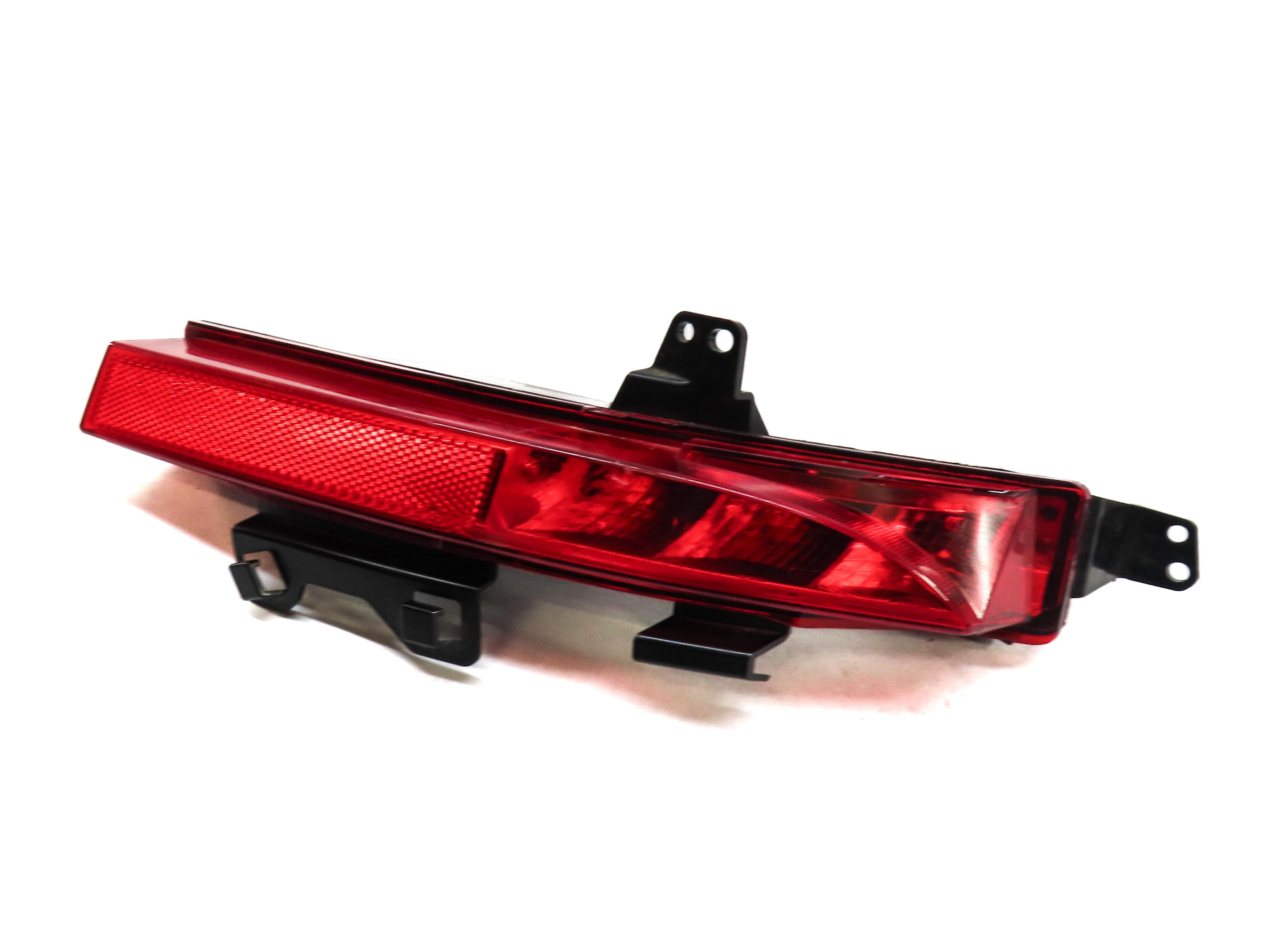 15-19 LAND ROVER DISCOVERY SPORT (L550) RIGHT REAR BUMPER TAILLIGHT LIGHT LAMP — exact item pictured