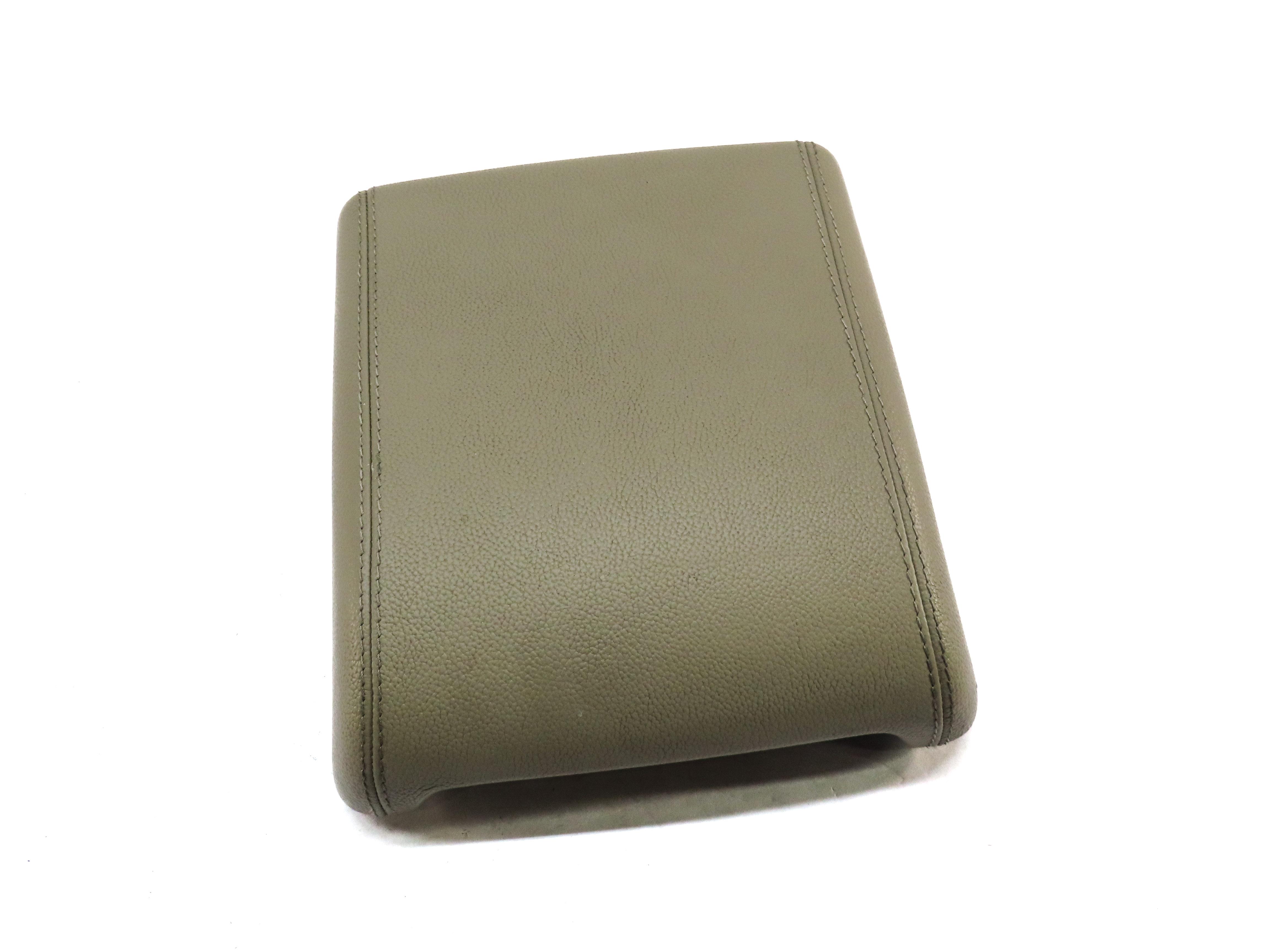 15-19 LAND ROVER DISCOVERY SPORT (L550) FRONT CENTER CONSOLE LID ARMREST (BEIGE) — exact item pictured
