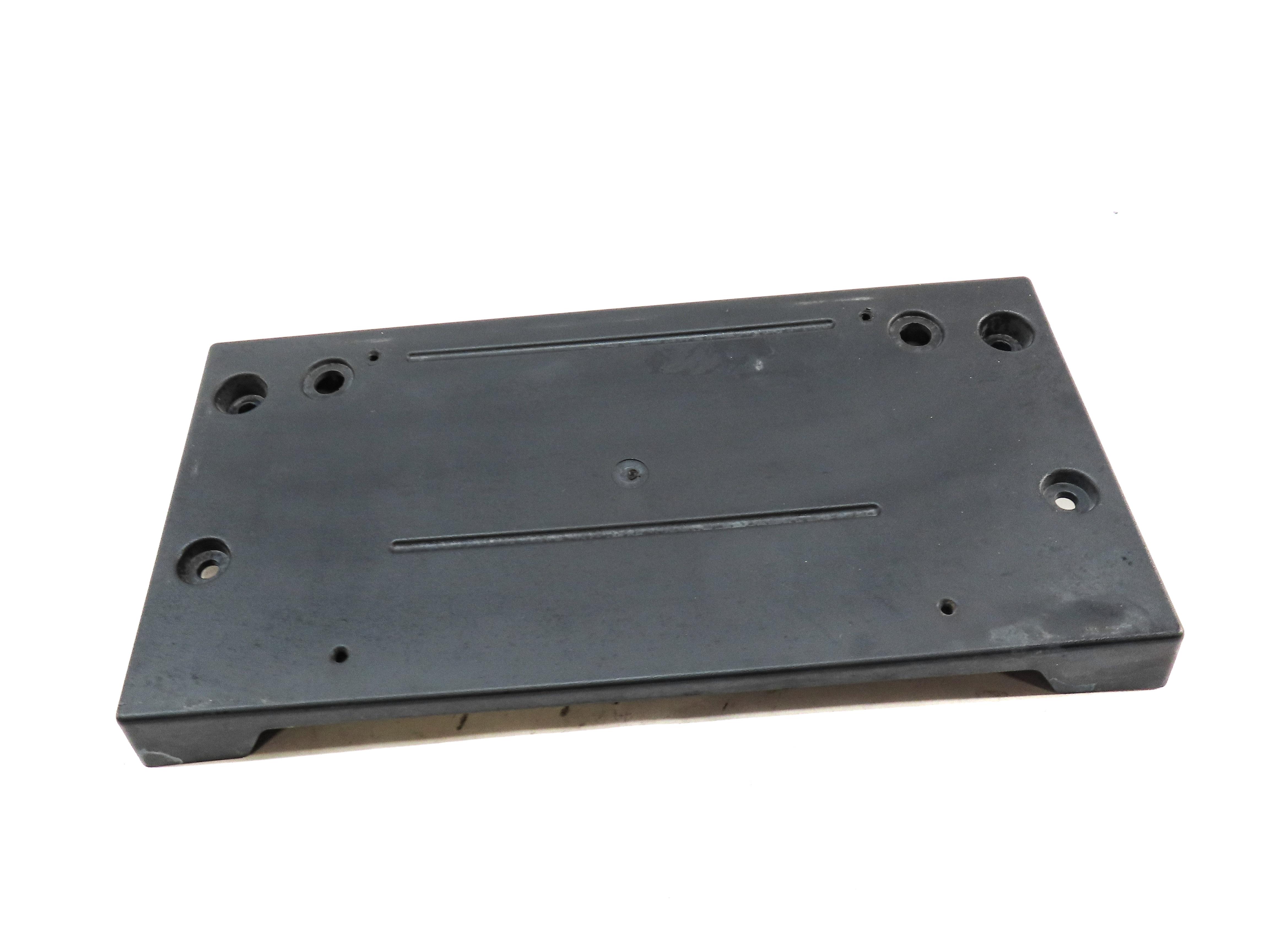 2015 LAND ROVER DISCOVERY SPORT (L550) FRONT LICENSE PLATE MOUNT BRACKET — exact item pictured