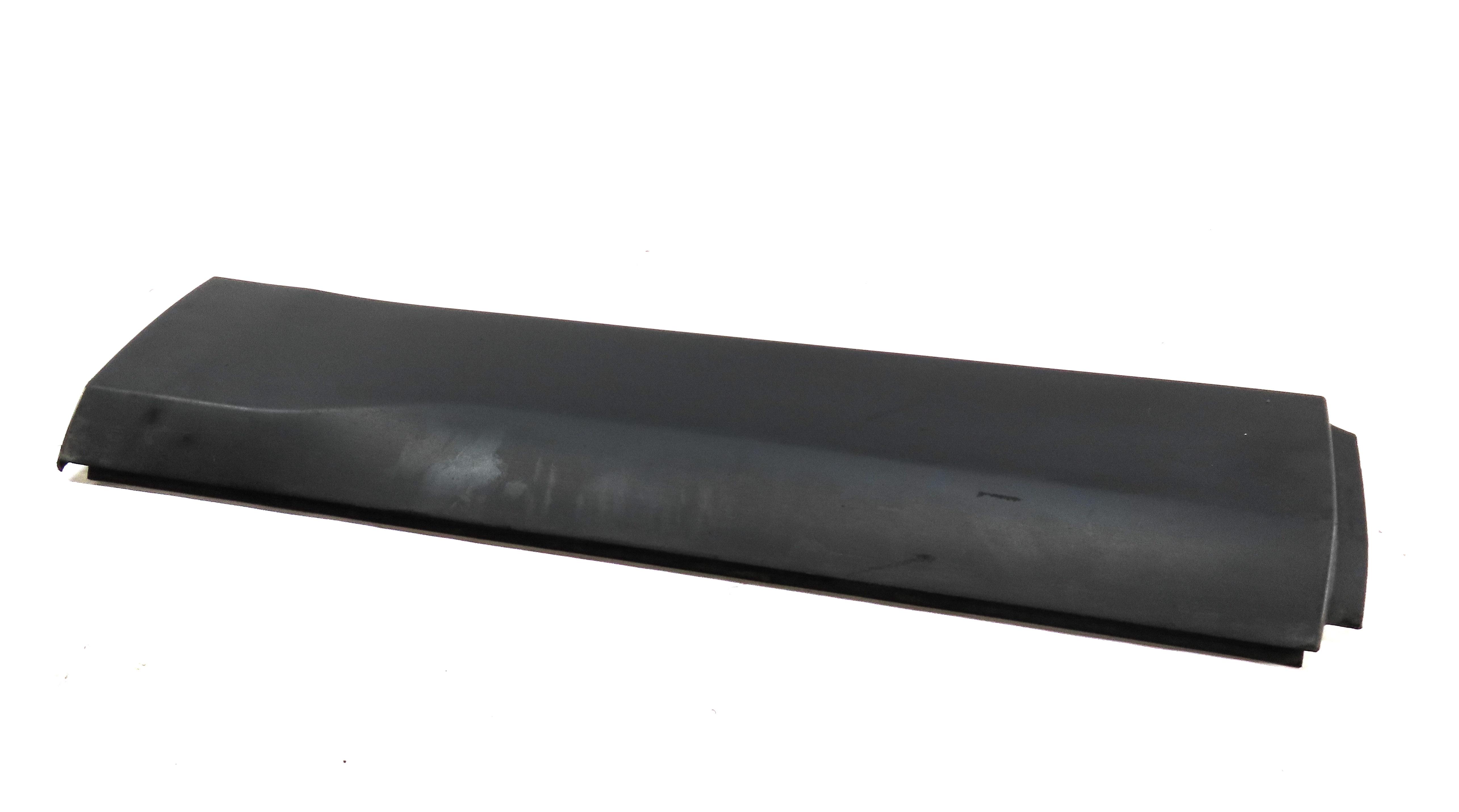 2015 LAND ROVER DISCOVERY SPORT (L550) REAR RIGHT LOWER DOOR MOULDING TRIM — exact item pictured