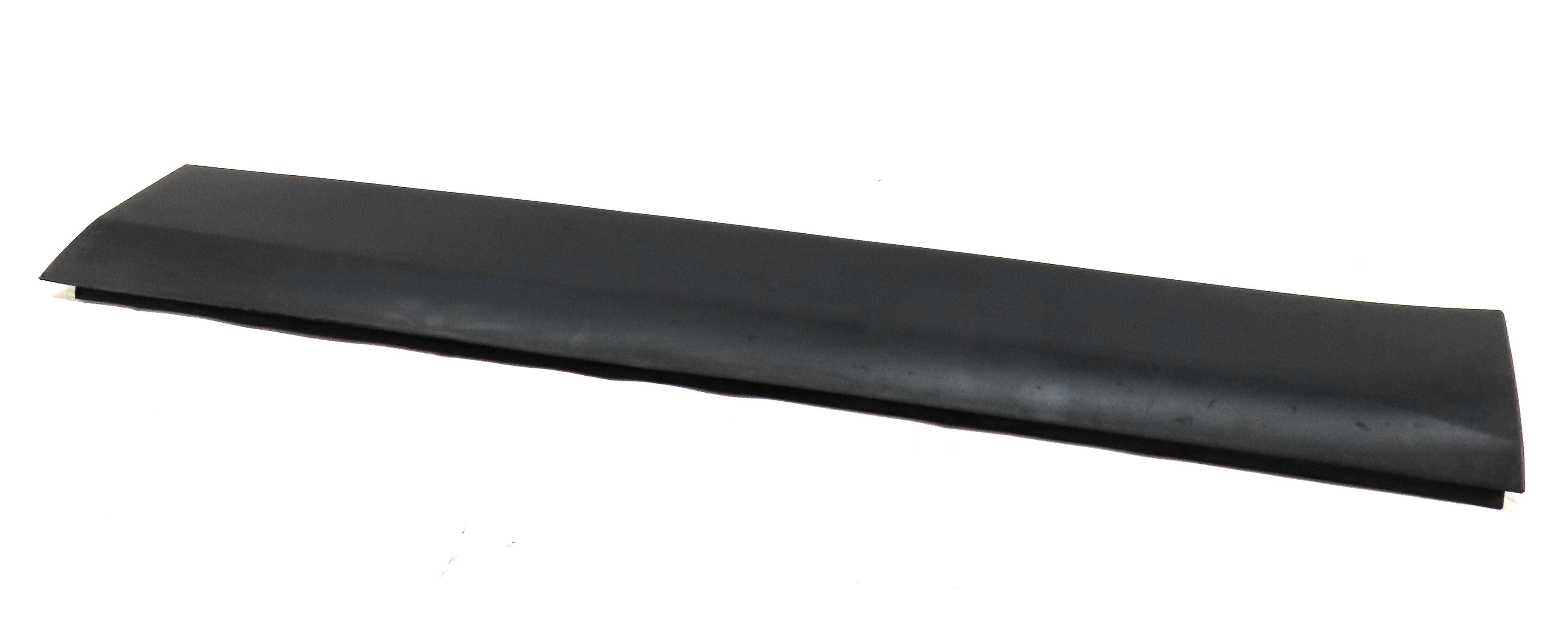 2015 LAND ROVER DISCOVERY SPORT (L550) FRONT RIGHT LOWER DOOR MOULDING TRIM — exact item pictured
