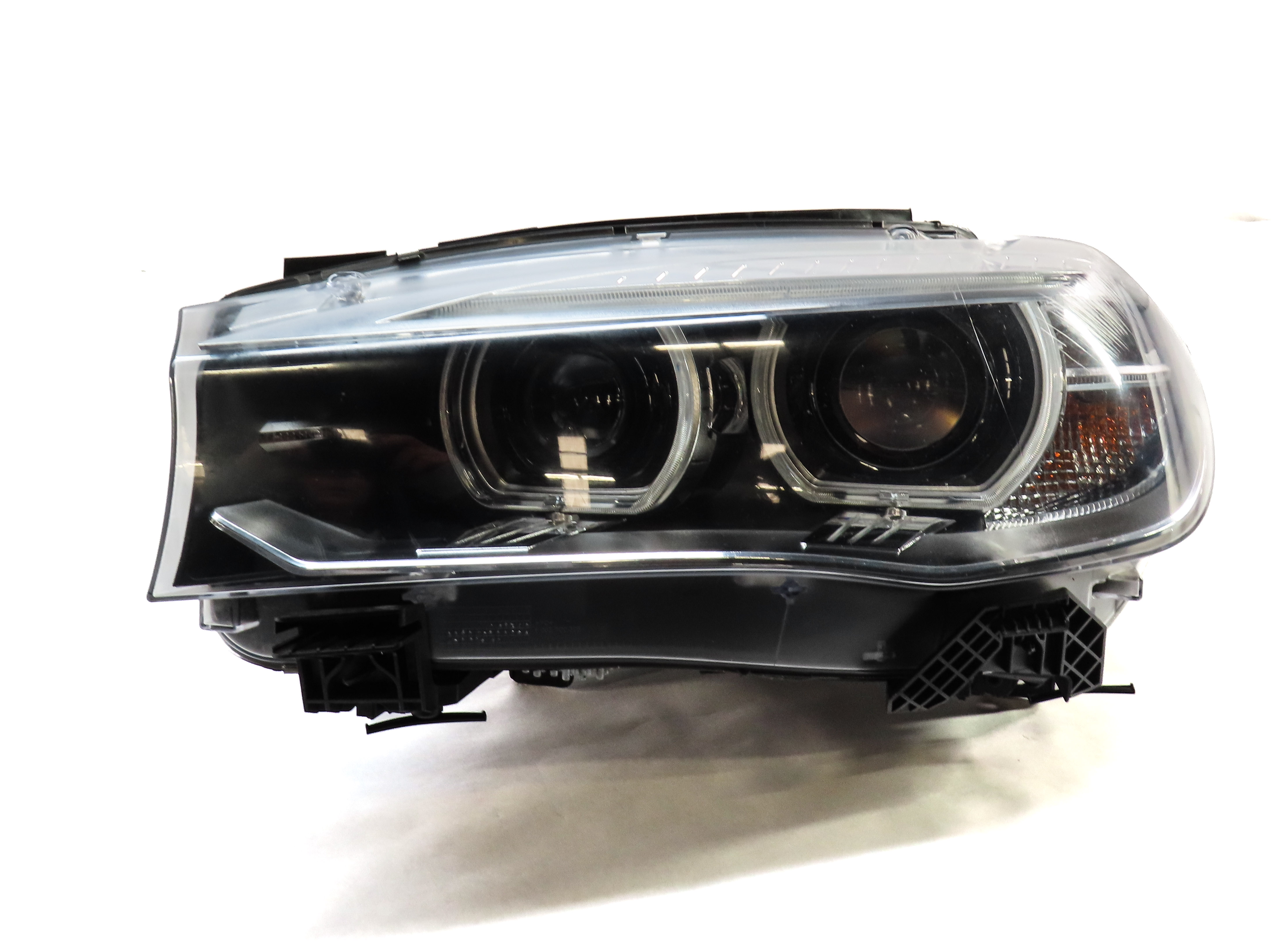 2014-2019 BMW X5 X6 X5M X6M (F15 F16 F85 F86) LEFT XENON HID ADAPTIVE HEADLIGHT — exact item pictured