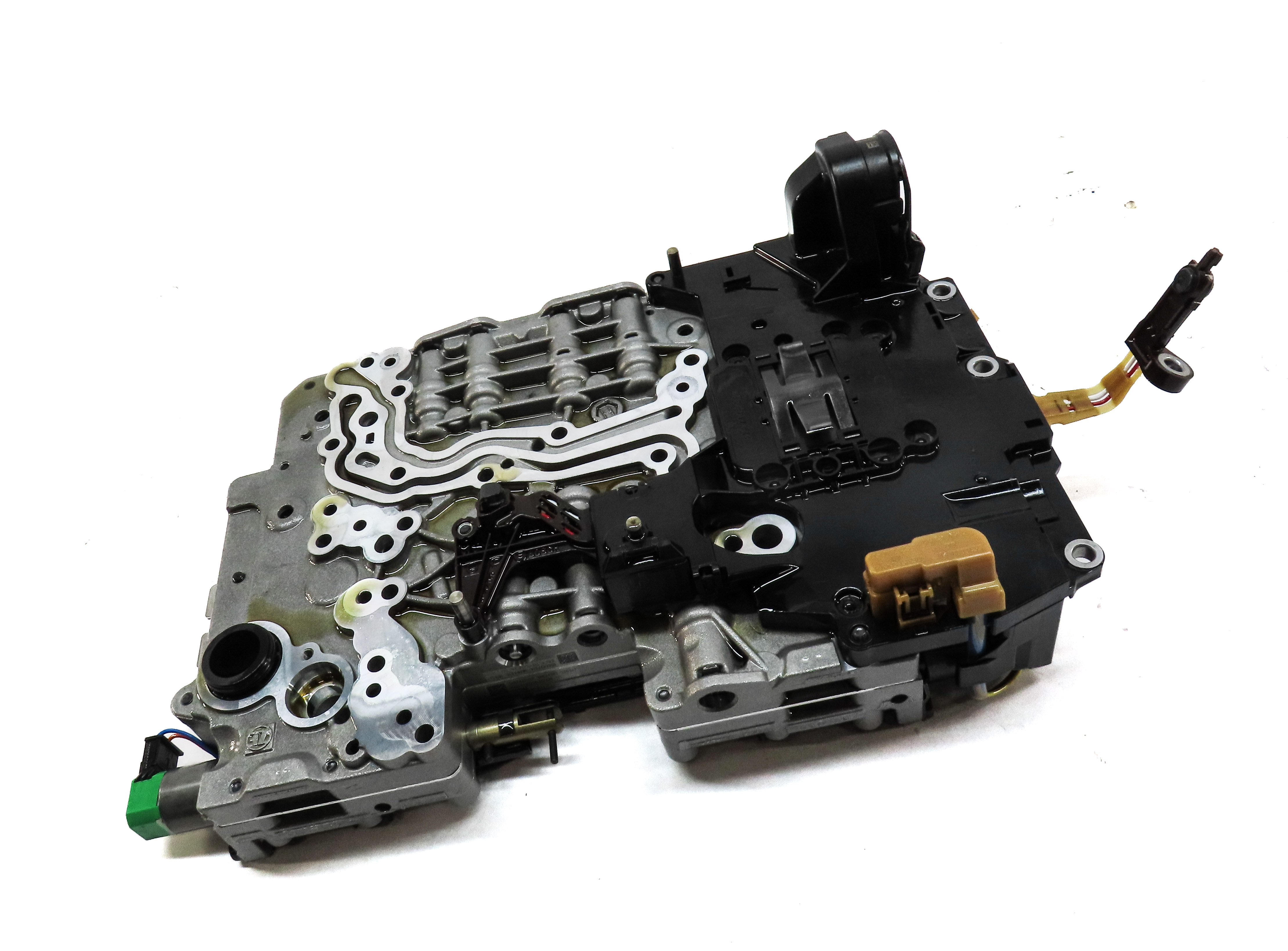 2015-2018 BMW X3 X5 (F15 F25) AWD 8 SPEED AUTO AUTOMATIC TRANSMISSION VALVE BODY — exact item pictured