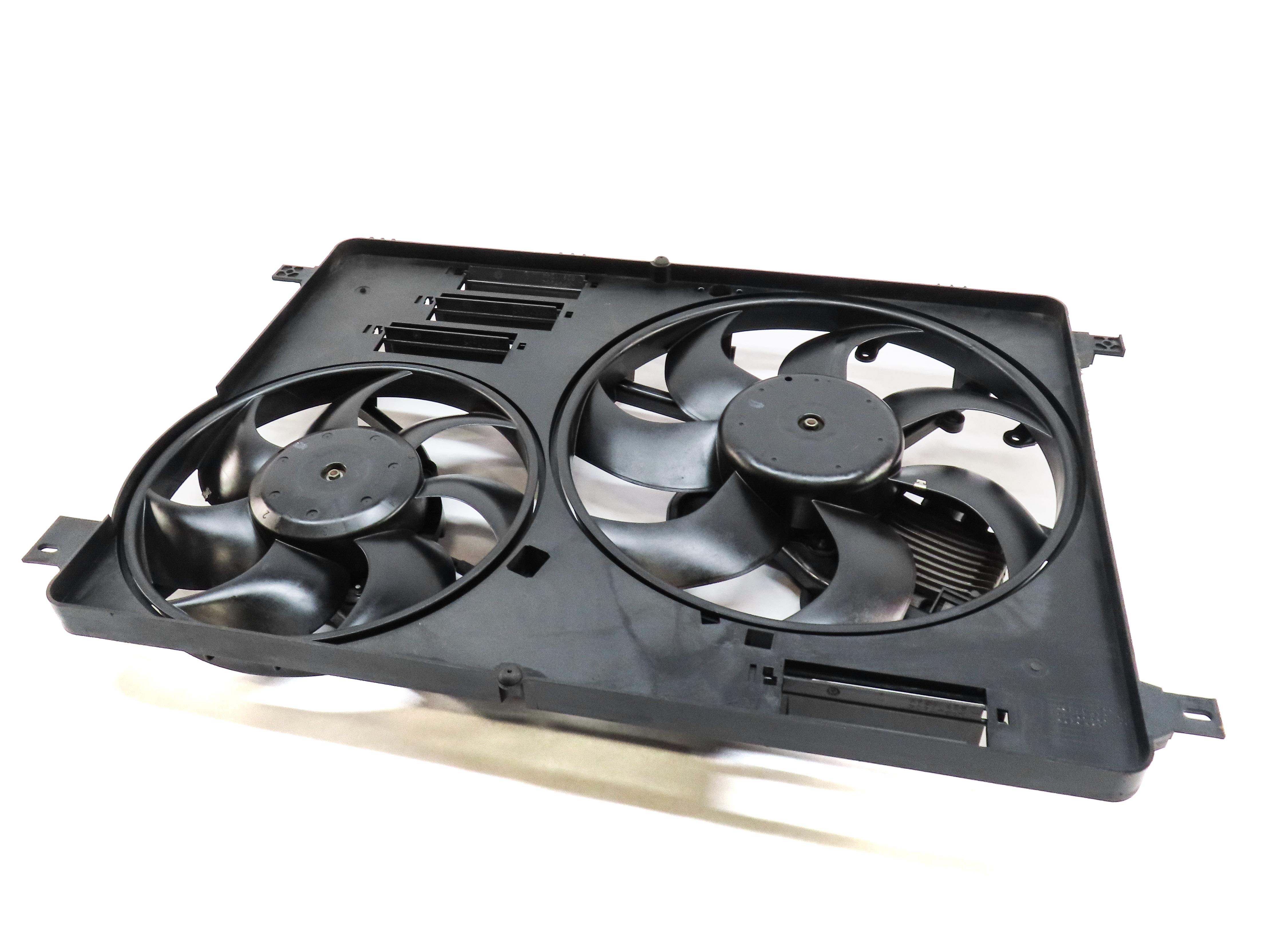 12-17 LR2 DISCOVERY SPORT RANGE ROVER EVOQUE (L538 L550) RADIATOR COOLING FAN — exact item pictured