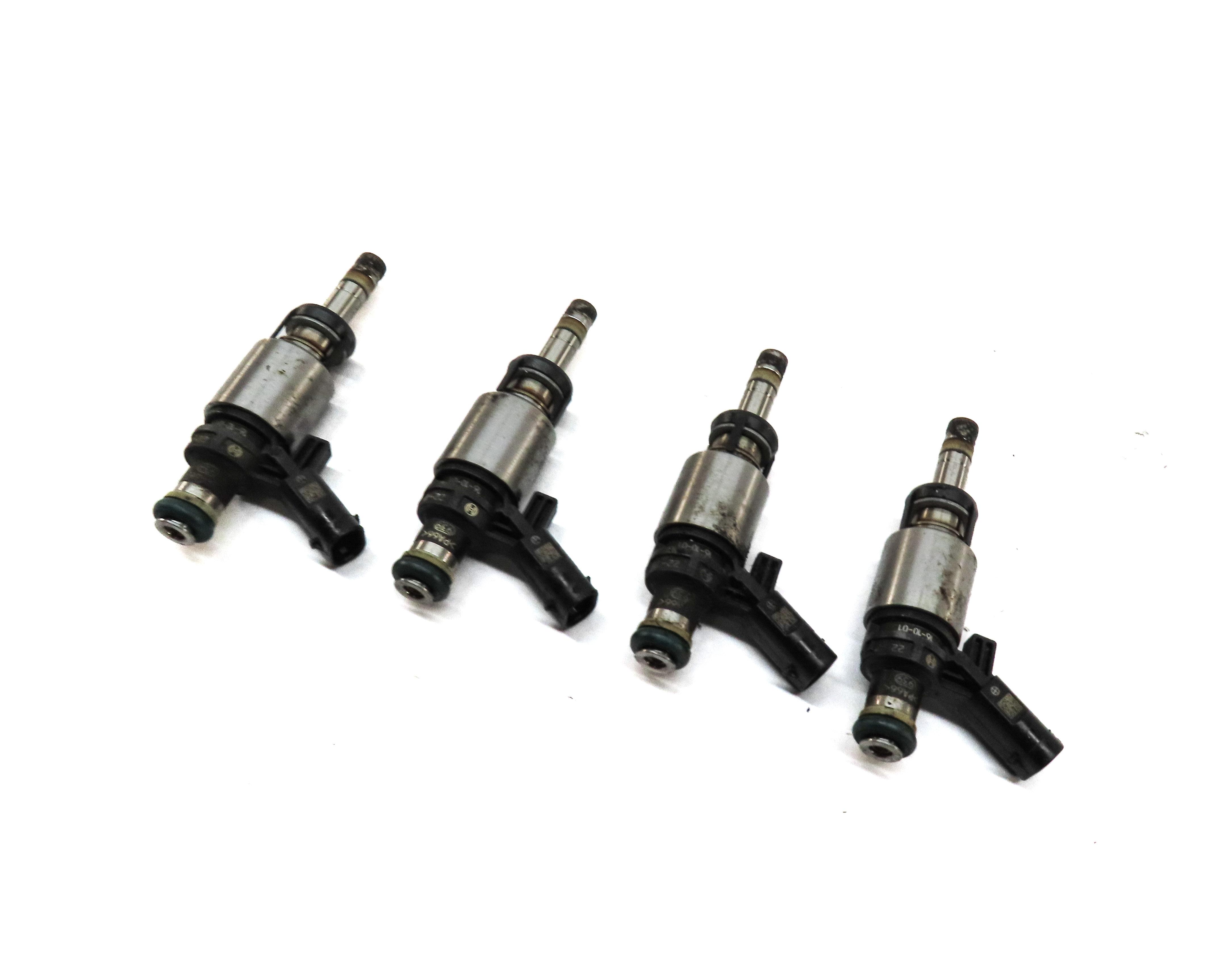 08-17 AUDI A3 A4 A5 A6 Q5 TT (8P B8 8K 8T 8R MK2 C7) 2.0L FSI FUEL INJECTOR SET — exact item pictured