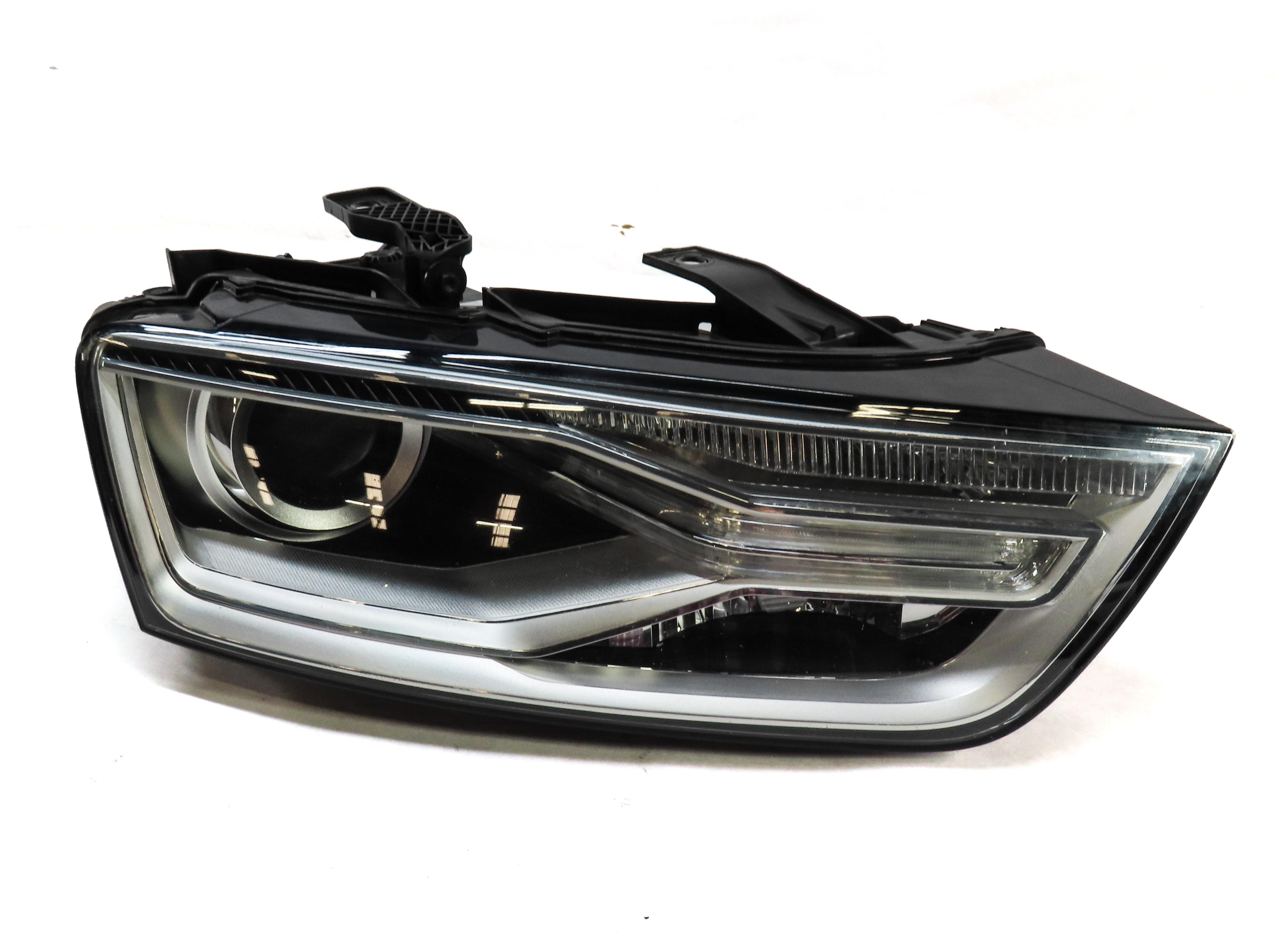 16-18 AUDI Q3 (8U) RIGHT PASSENGER HID XENON SELF ADJUST HEADLIGHT LIGHT LAMP — exact item pictured