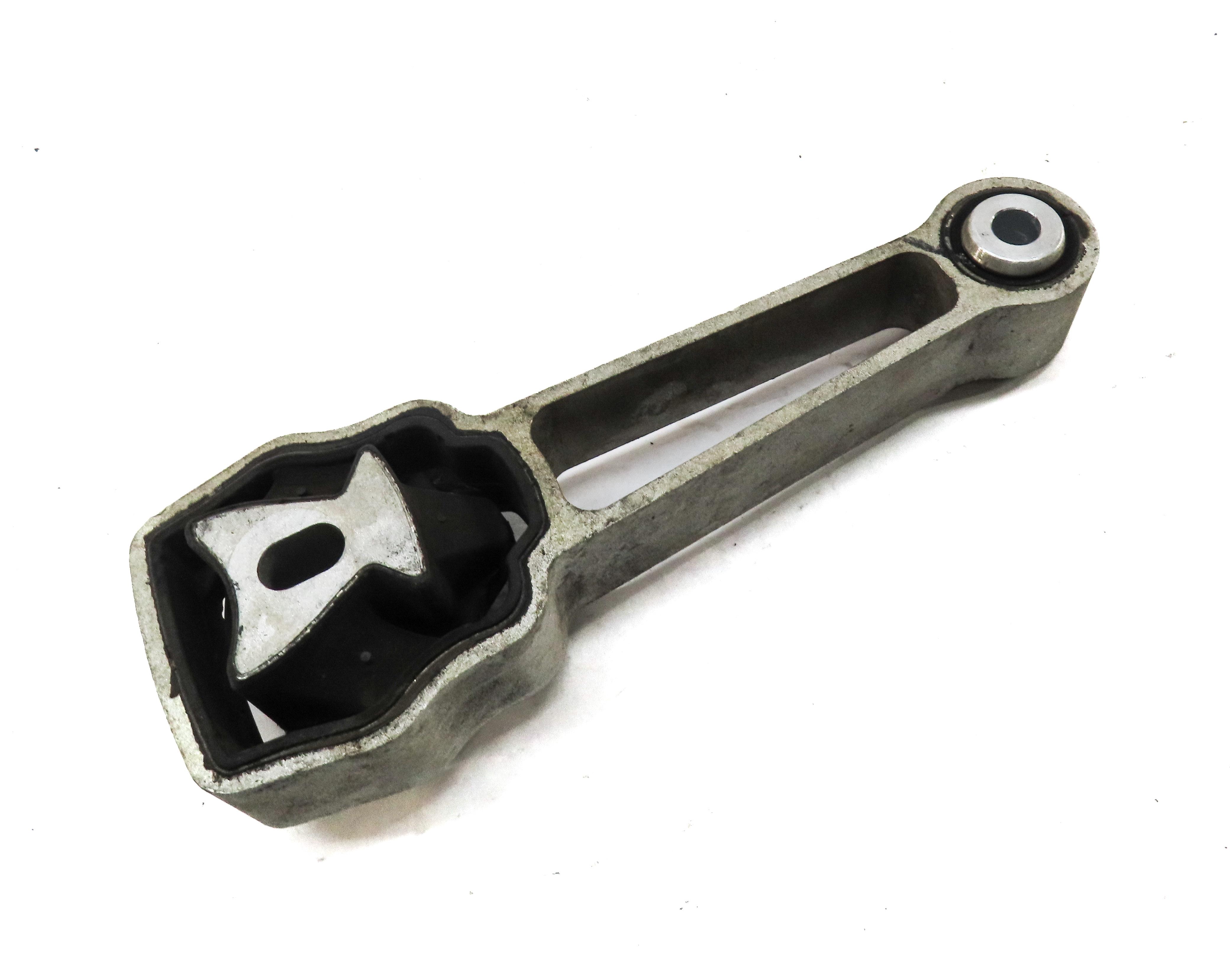 2017 LAND ROVER DISCOVERY SPORT (L550) 2.0L TURBO UPPER ENGINE MOUNT BAR BRACKET — exact item pictured