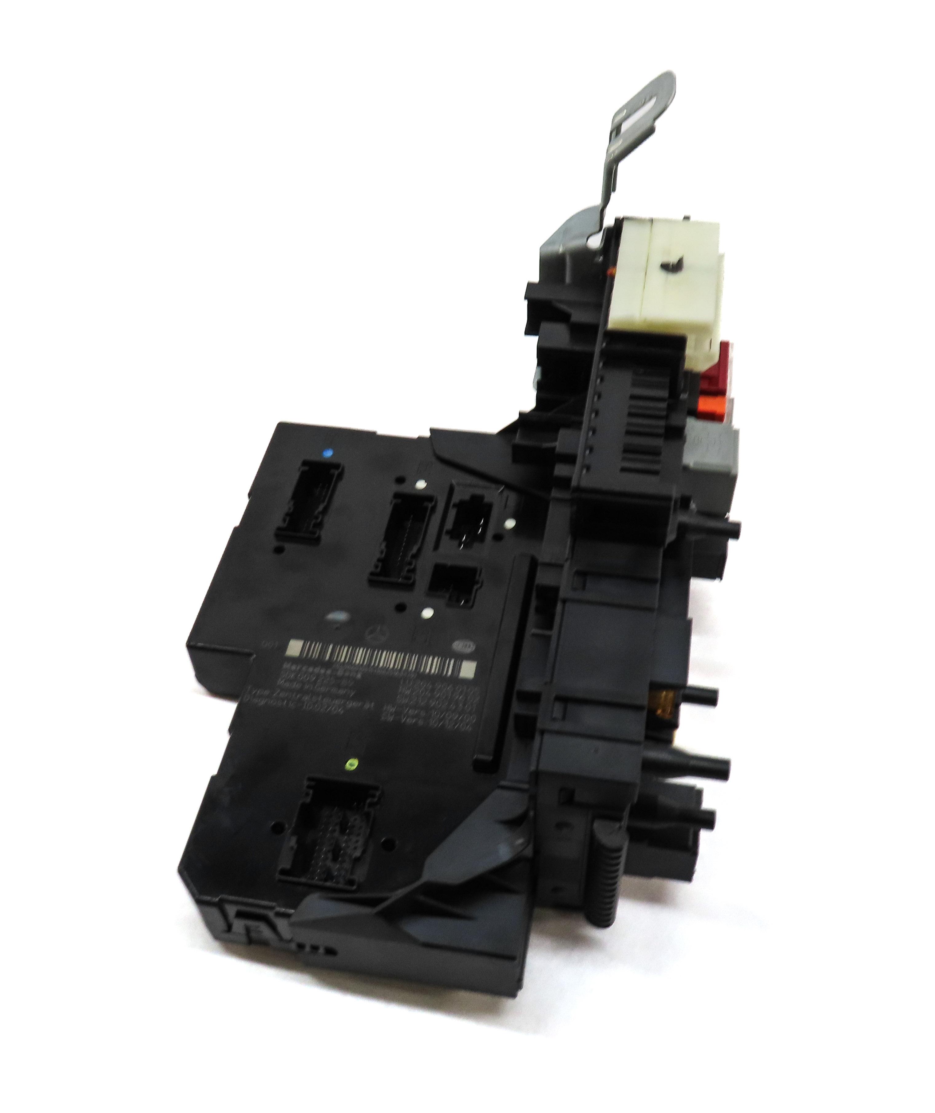 2012 MERCEDES C250 (W204) REAR SIGNAL ACQUISITION CONTROL MODULE SAM FUSE BOX — exact item pictured